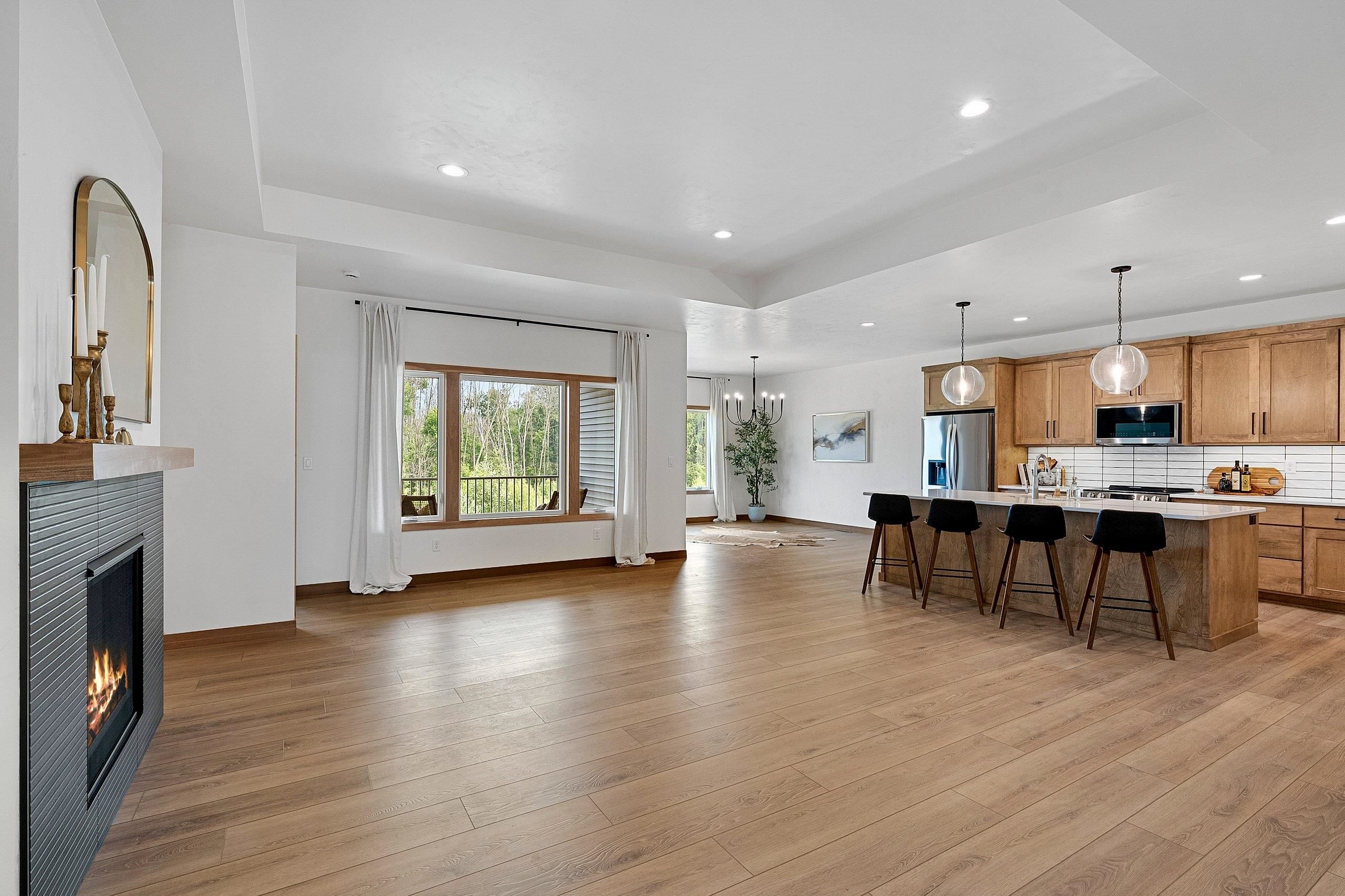 4001 ANTWERP Avenue Unit: 1