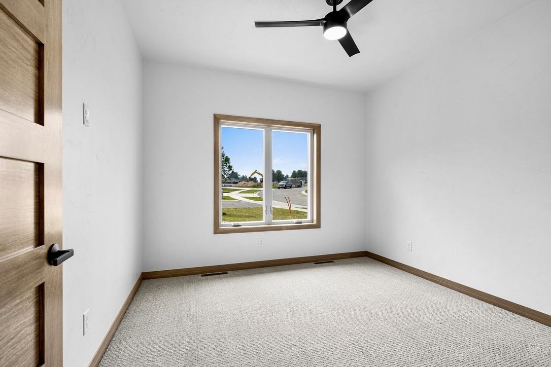 4001 ANTWERP Avenue Unit: 1