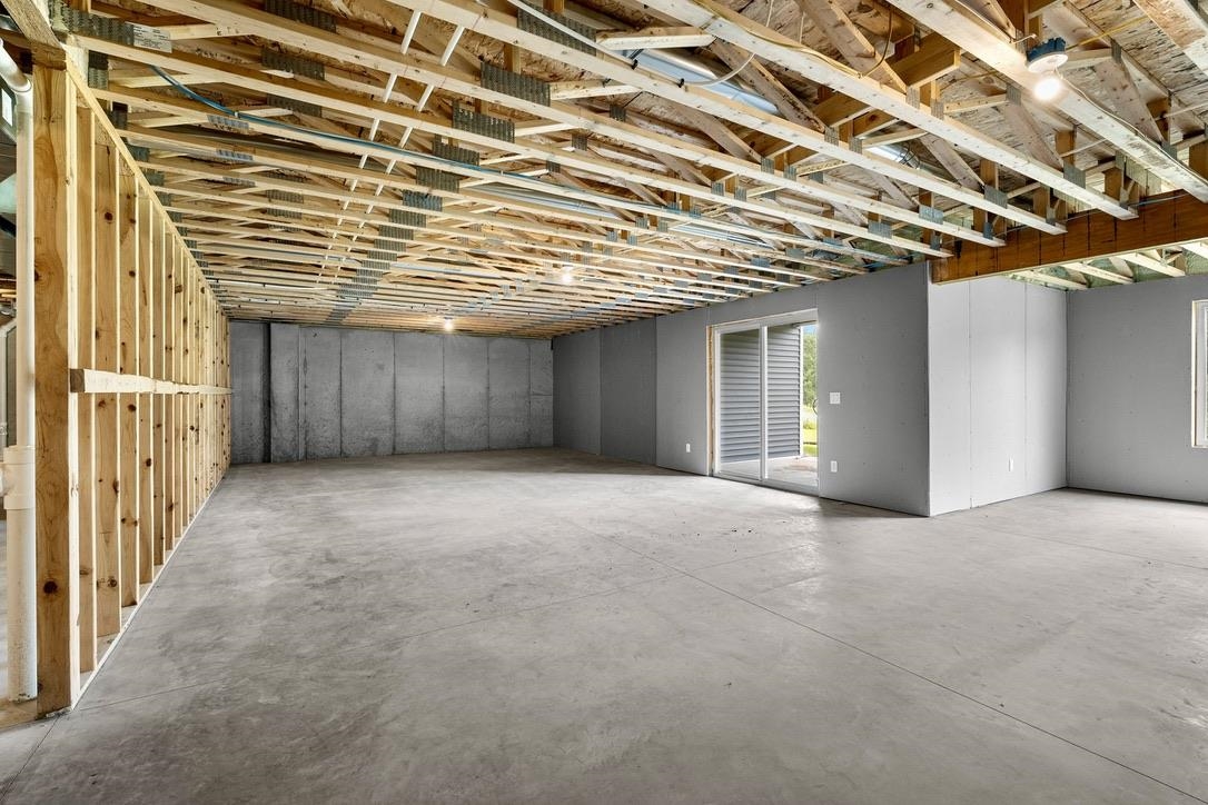 4001 ANTWERP Avenue Unit: 1