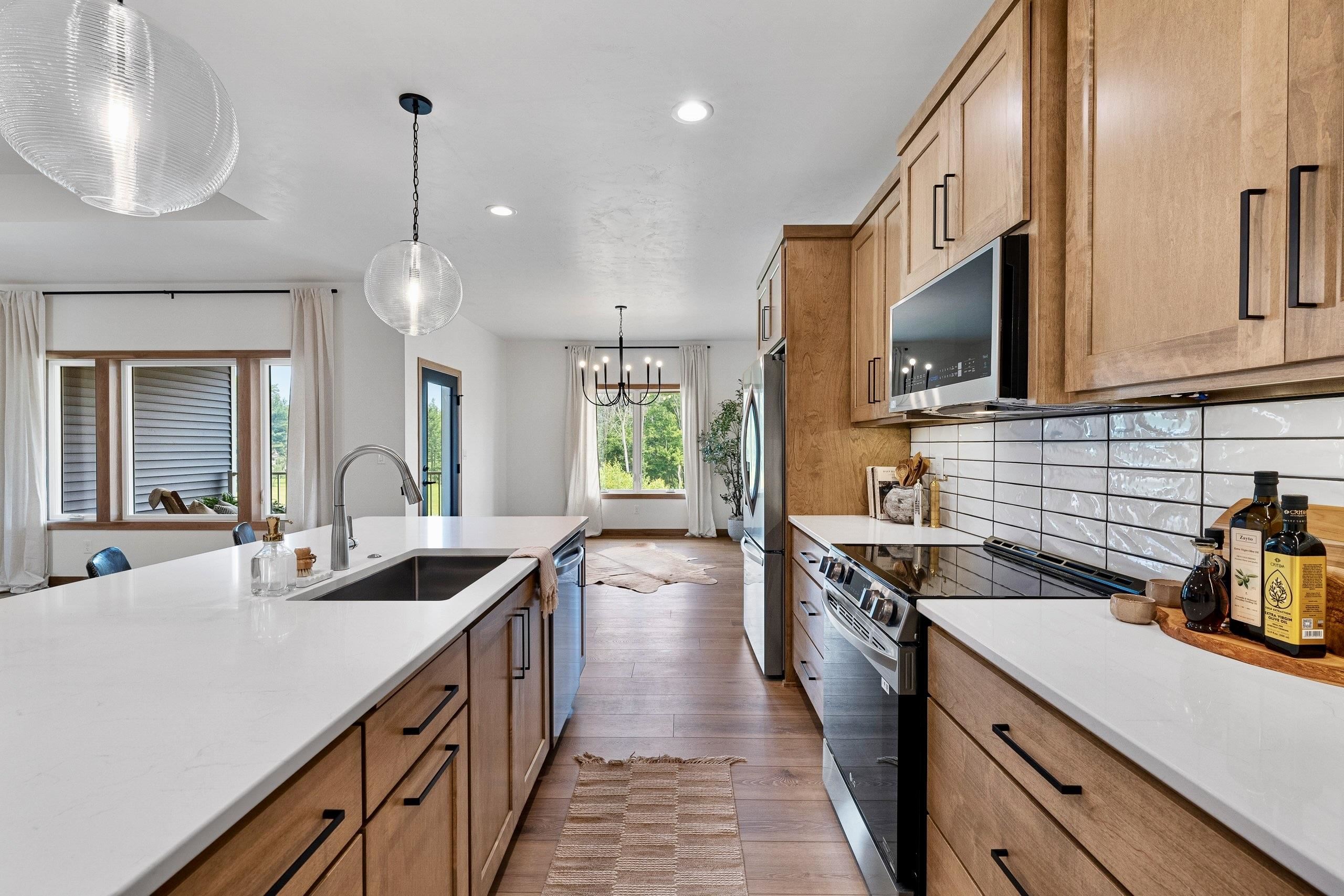 4001 ANTWERP Avenue Unit: 1