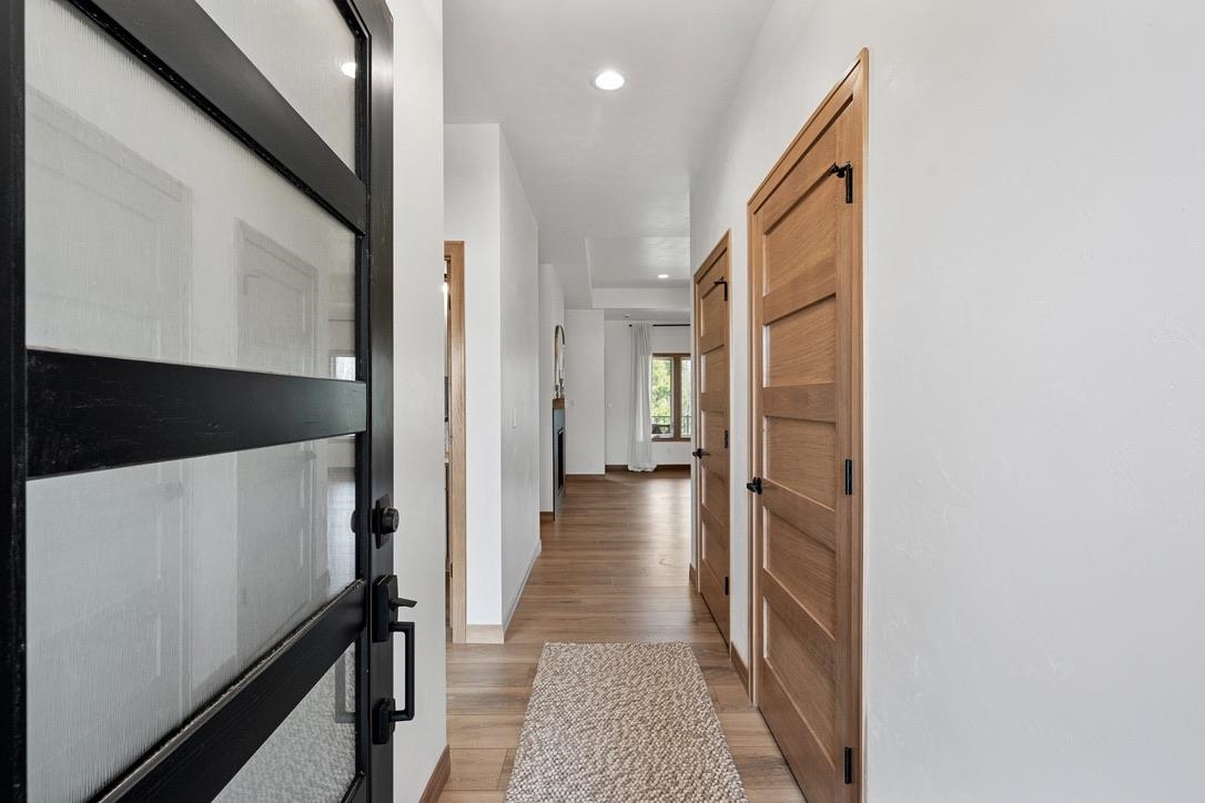 4001 ANTWERP Avenue Unit: 1
