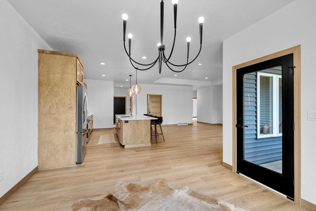 4001 ANTWERP Avenue Unit: 1