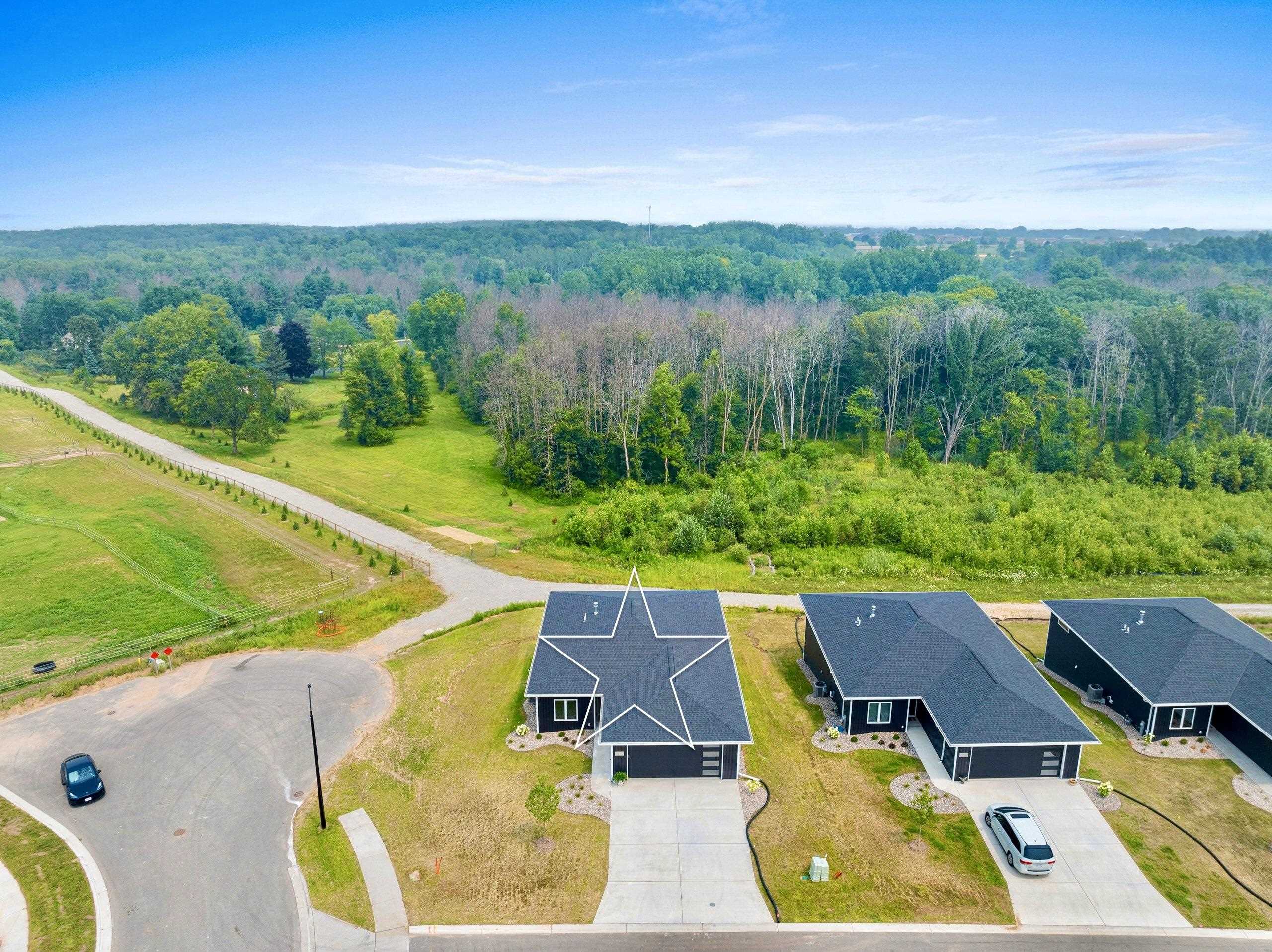 4001 ANTWERP Avenue Unit: 1