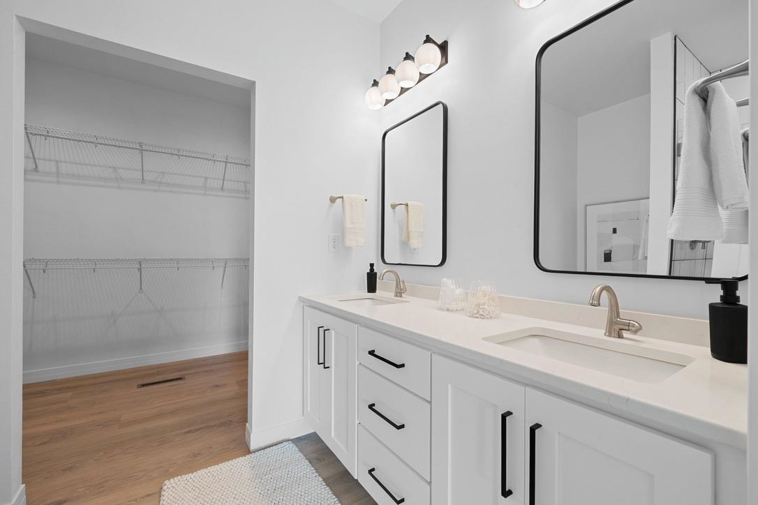 4001 ANTWERP Avenue Unit: UNIT 33