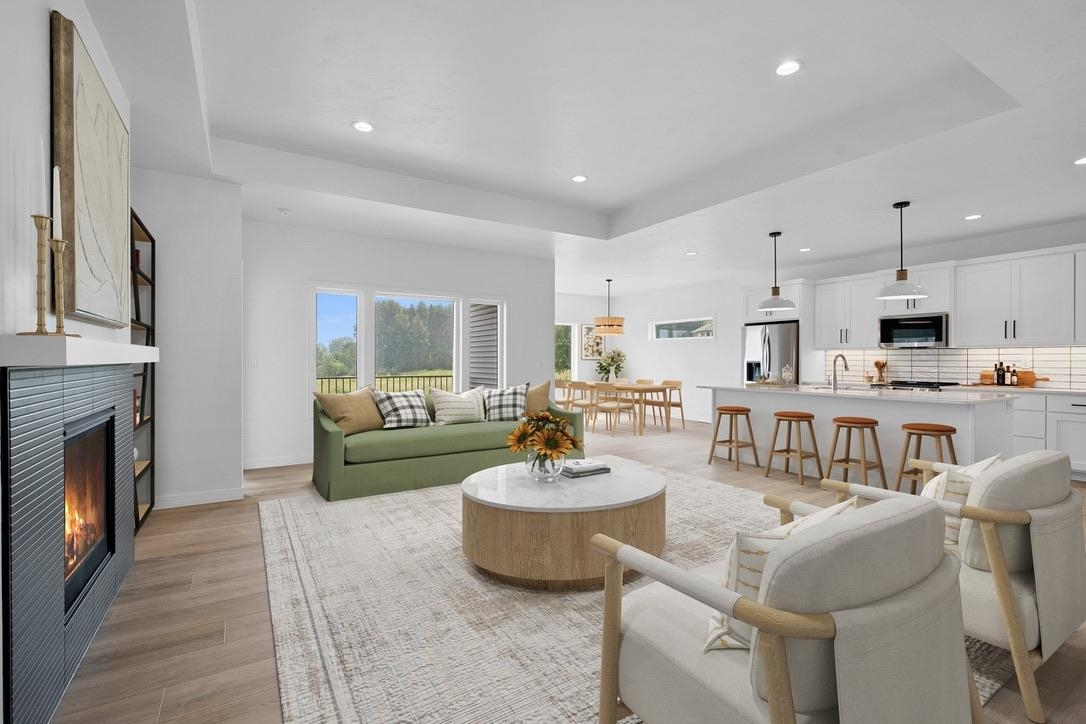 4001 ANTWERP Avenue Unit: UNIT 33