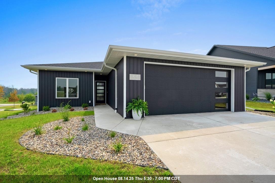 4001 ANTWERP Avenue Unit: UNIT 33