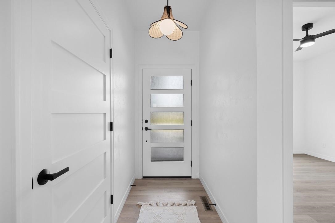 4001 ANTWERP Avenue Unit: UNIT 33