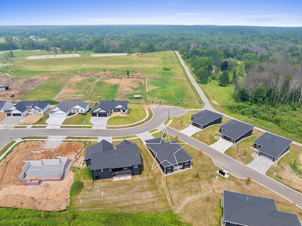 4001 ANTWERP Avenue Unit: UNIT 33