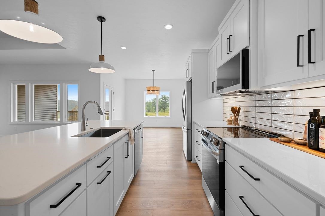 4001 ANTWERP Avenue Unit: UNIT 33