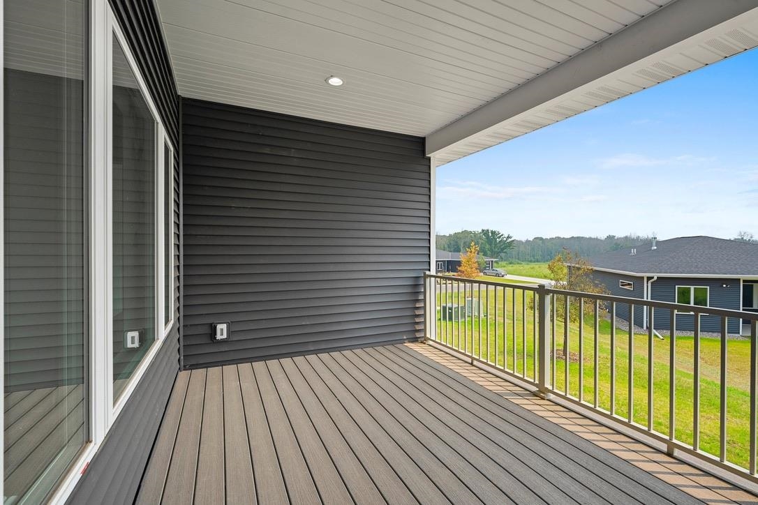 4001 ANTWERP Avenue Unit: UNIT 33