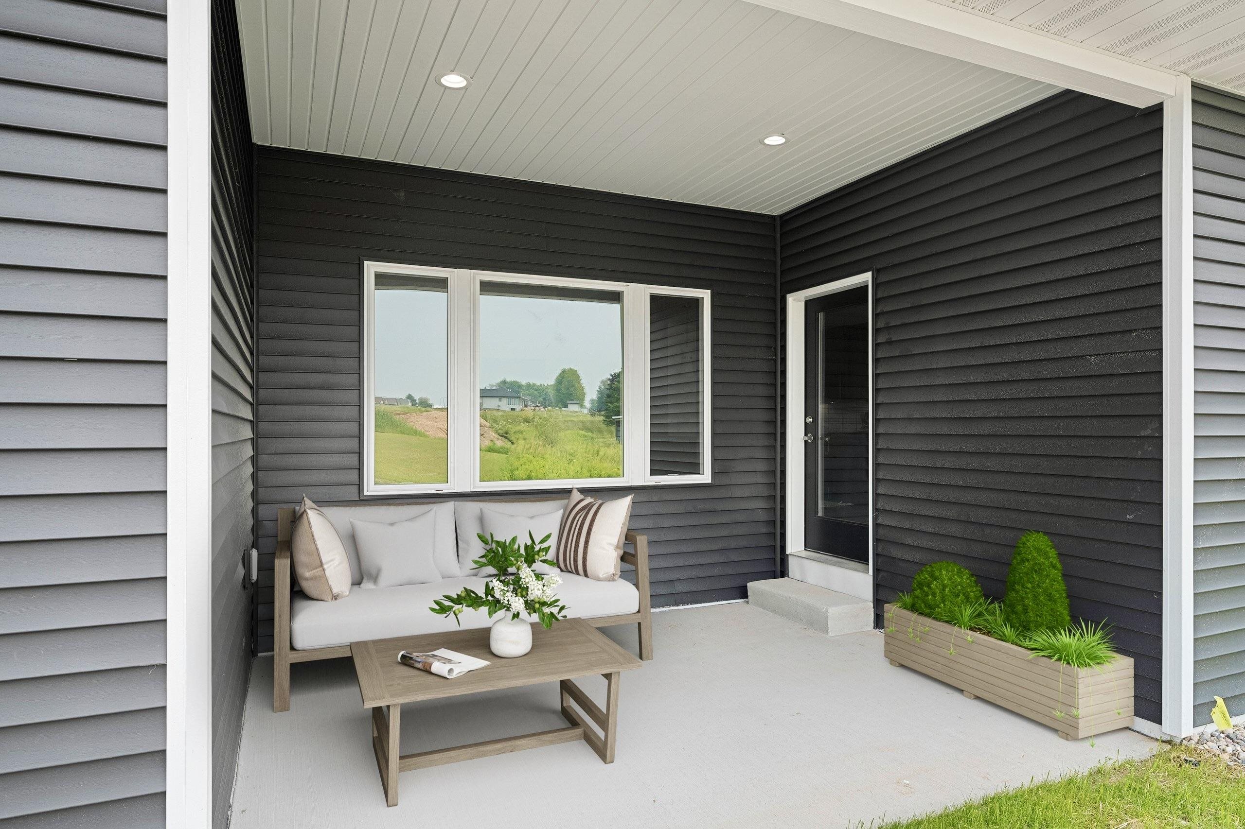 4001 ANTWERP Avenue Unit: 32