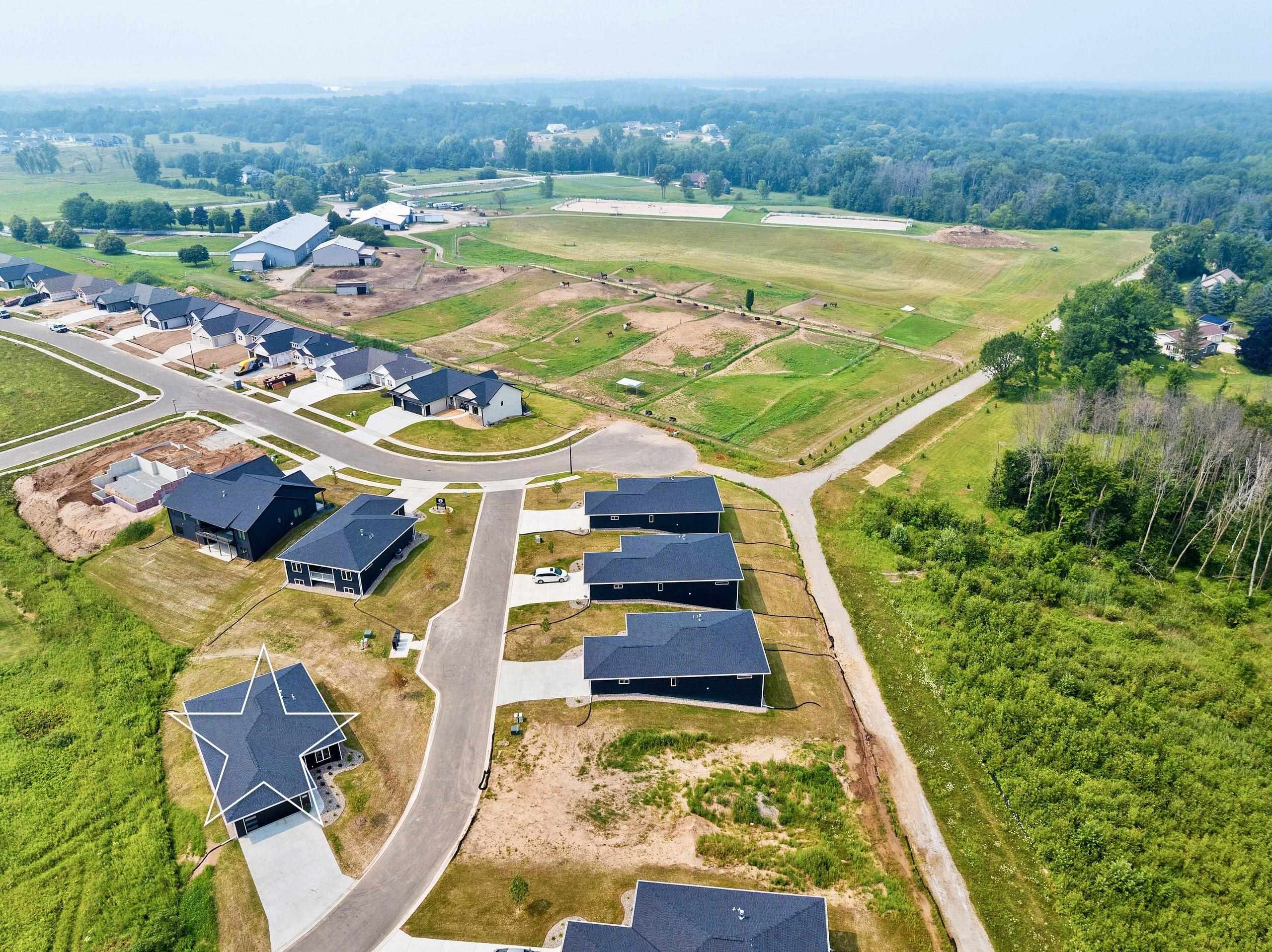 4001 ANTWERP Avenue Unit: 32