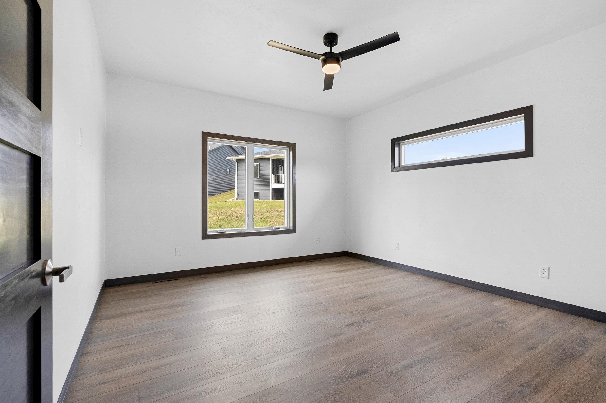 4001 ANTWERP Avenue Unit: 32