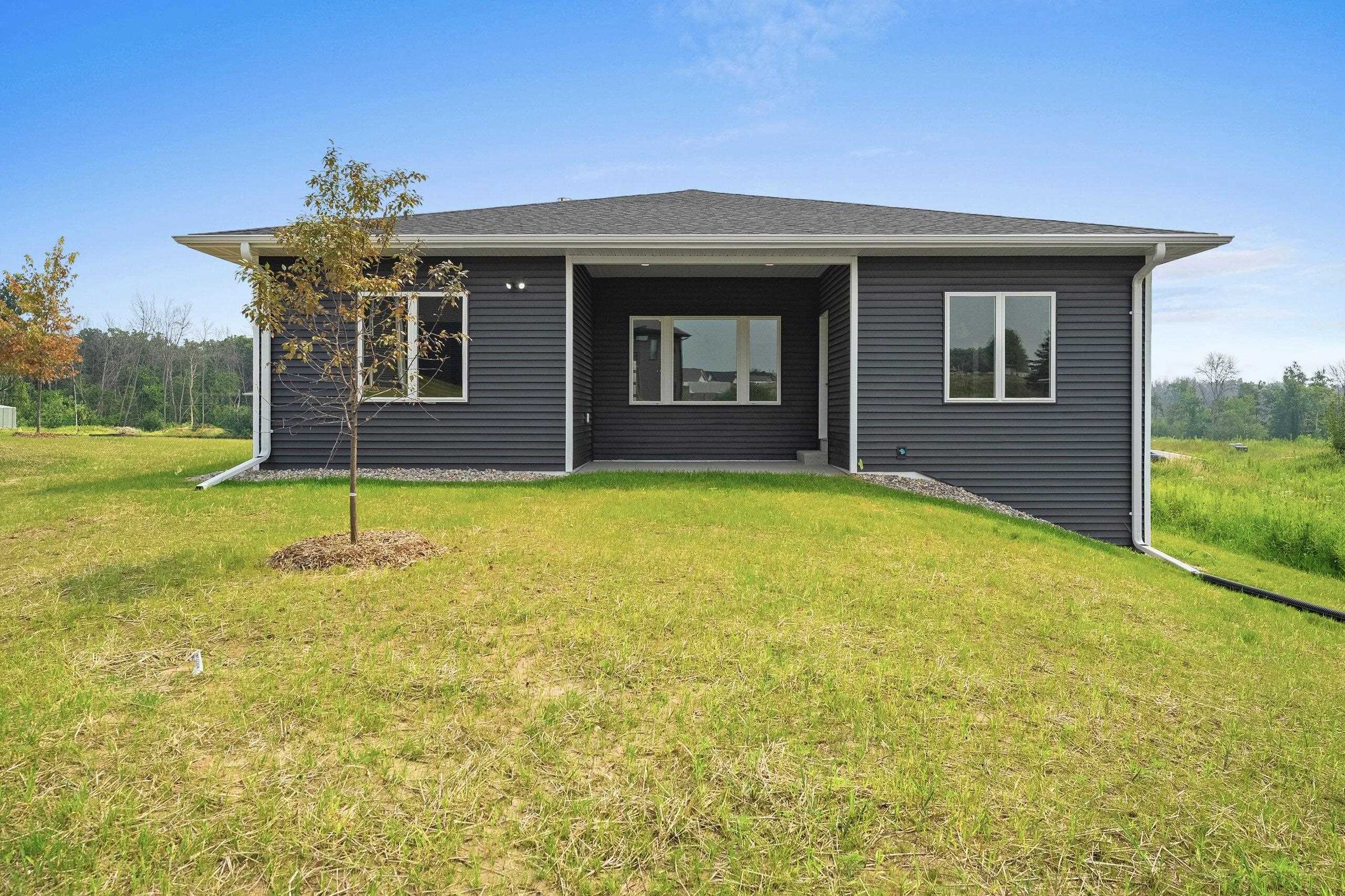 4001 ANTWERP Avenue Unit: 32