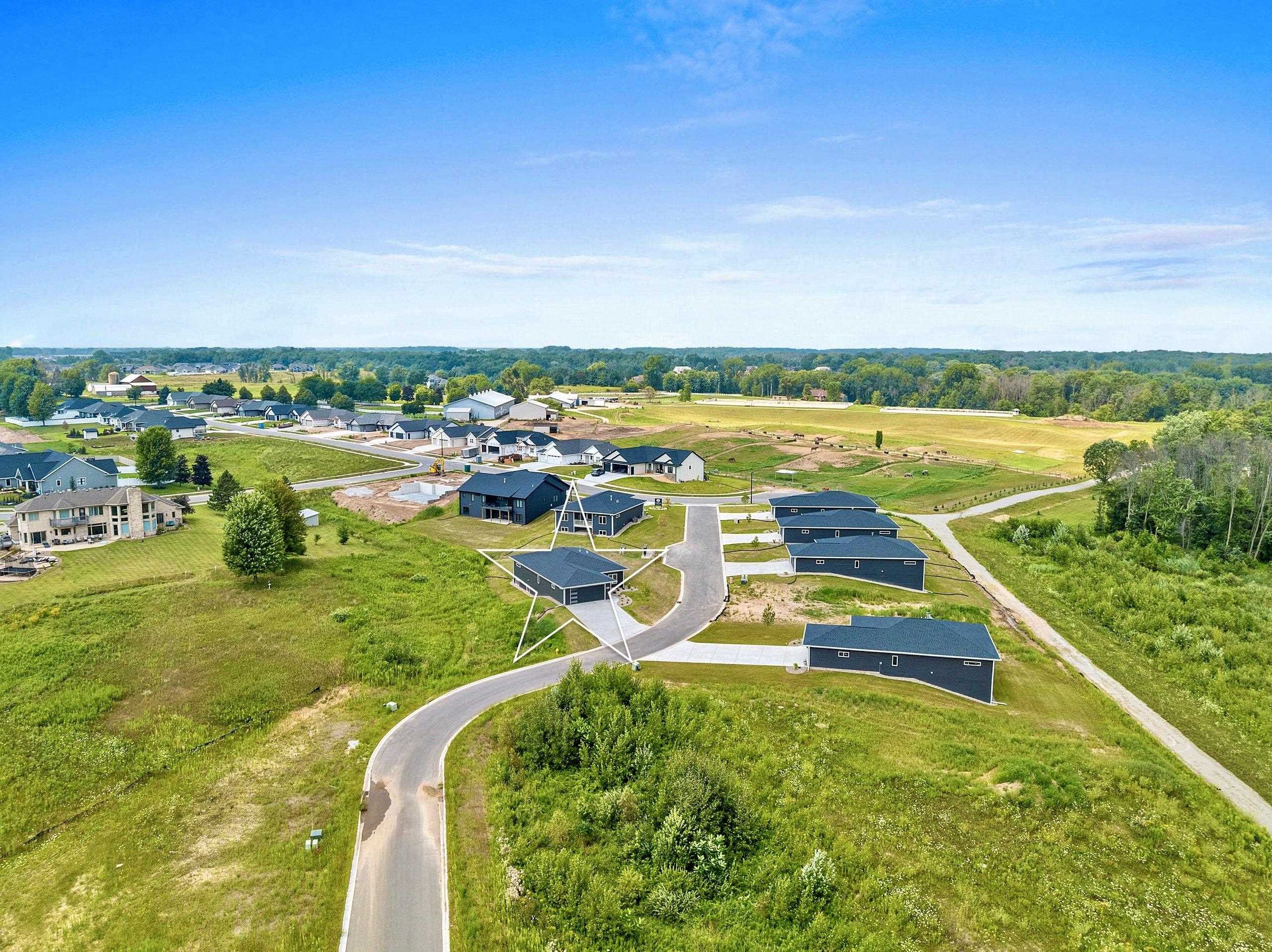 4001 ANTWERP Avenue Unit: 32