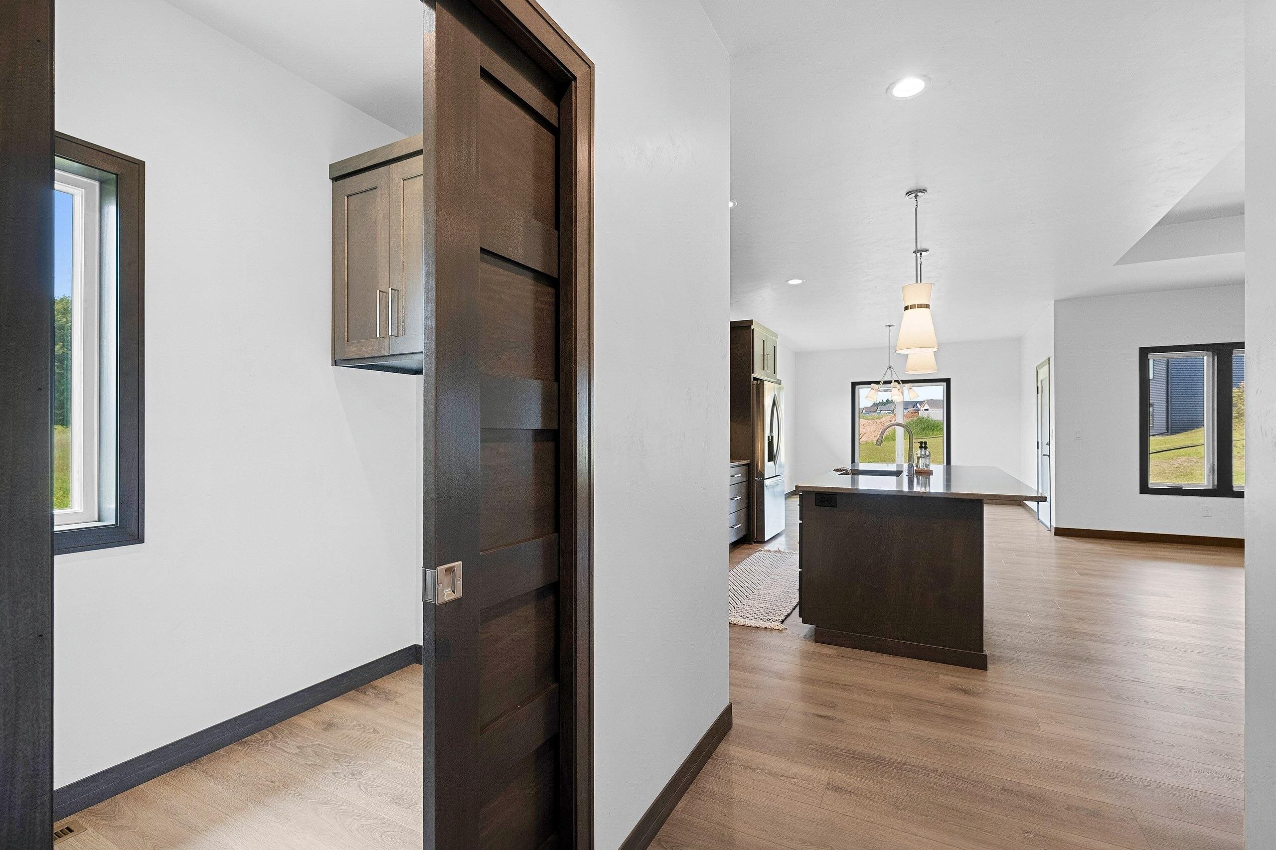 4001 ANTWERP Avenue Unit: 32