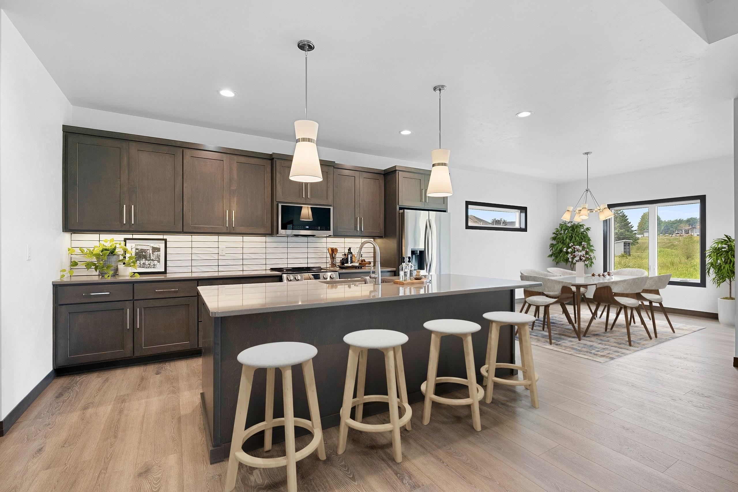 4001 ANTWERP Avenue Unit: 32