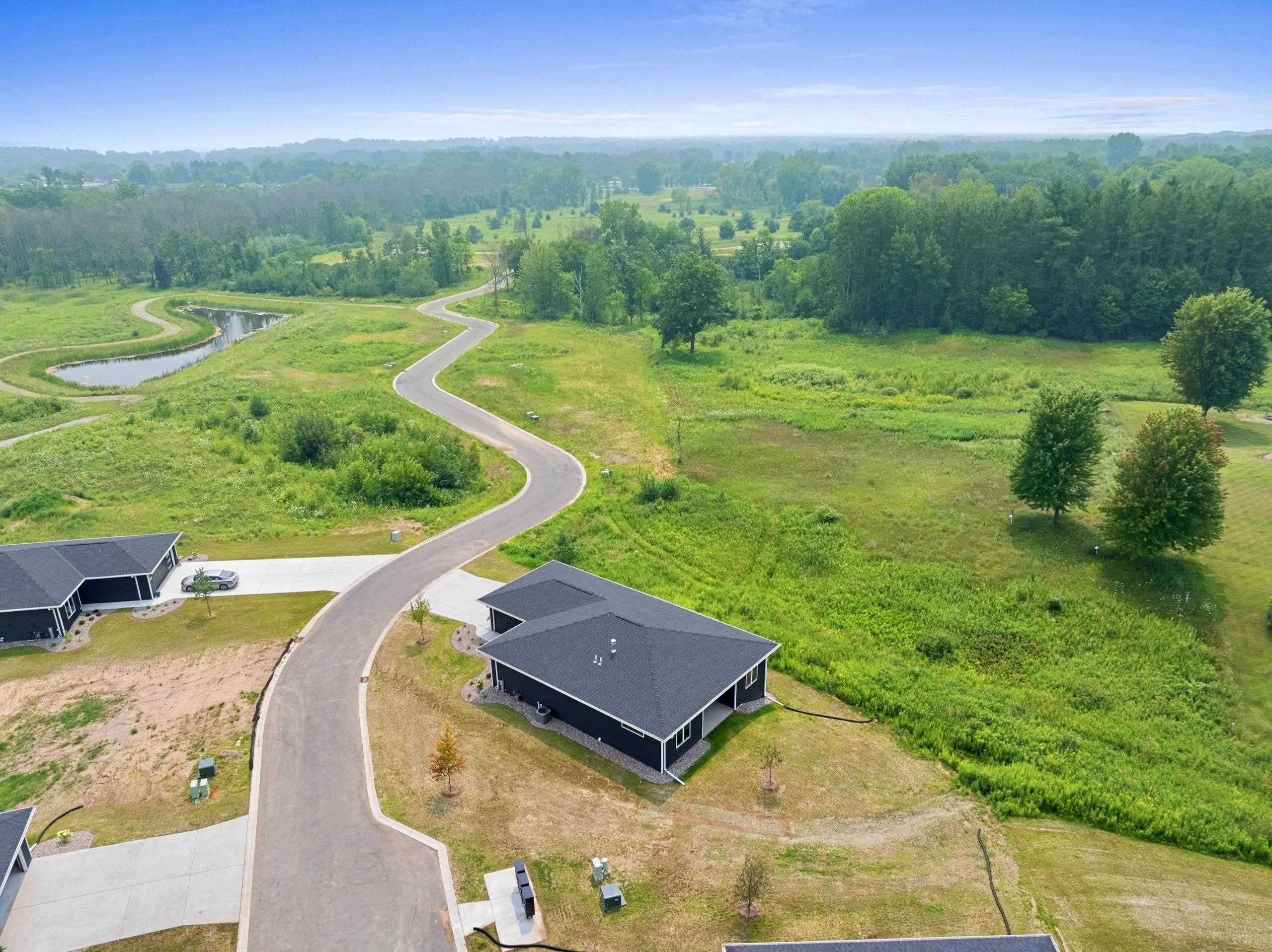 4001 ANTWERP Avenue Unit: 32