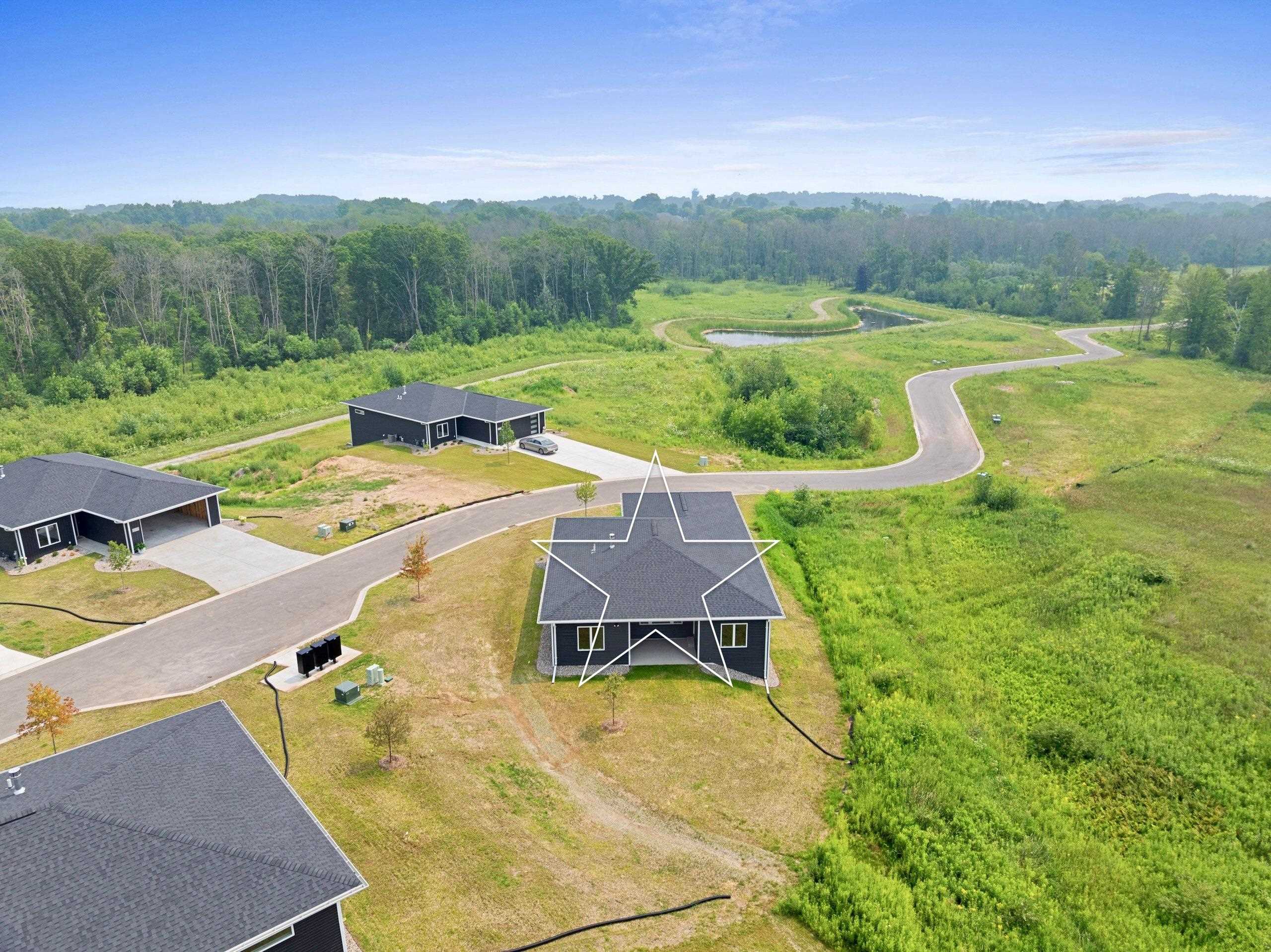 4001 ANTWERP Avenue Unit: 32