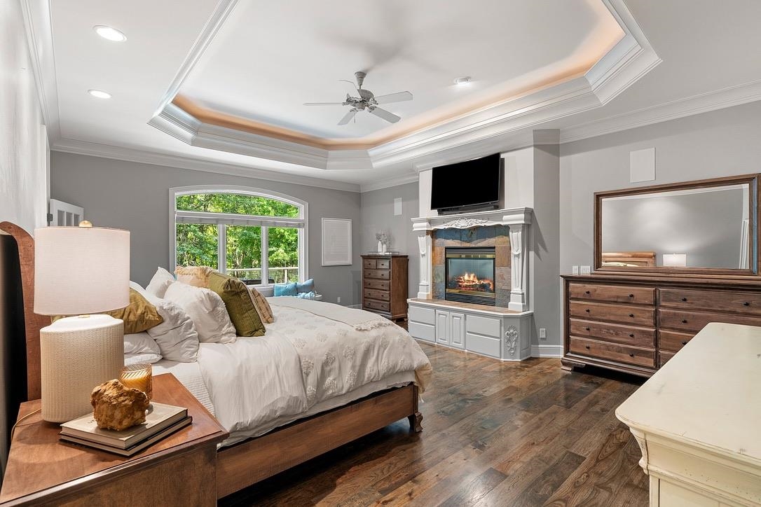 2048 MUIRWOOD Court