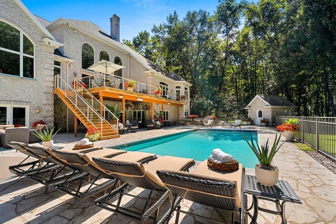 2048 MUIRWOOD Court