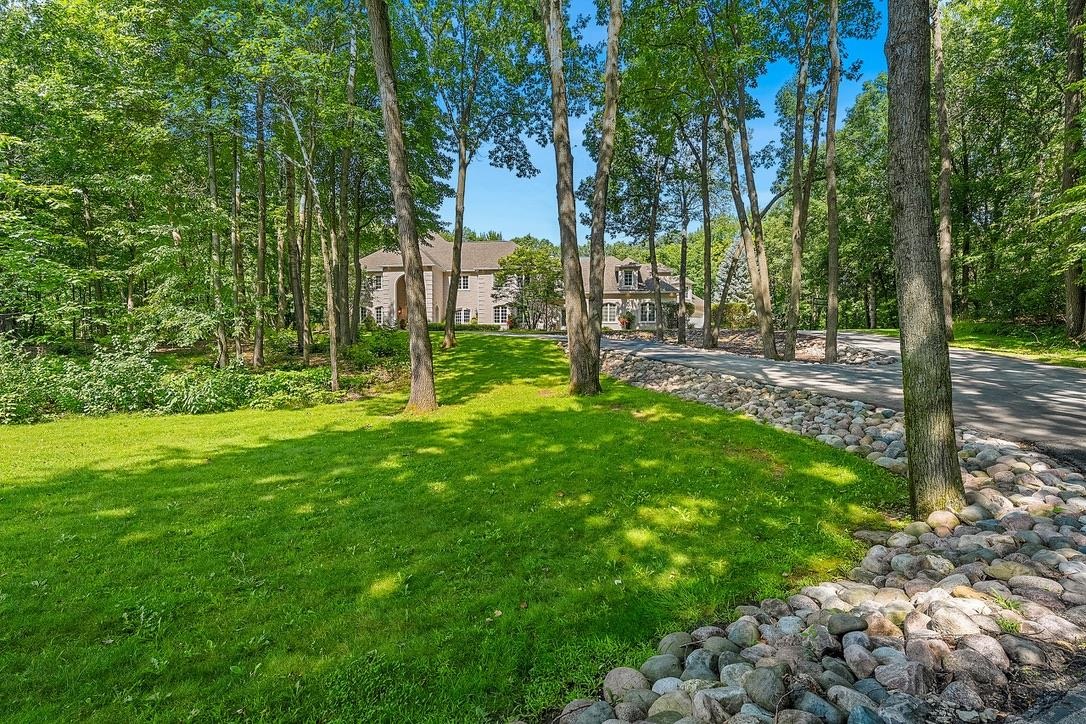 2048 MUIRWOOD Court