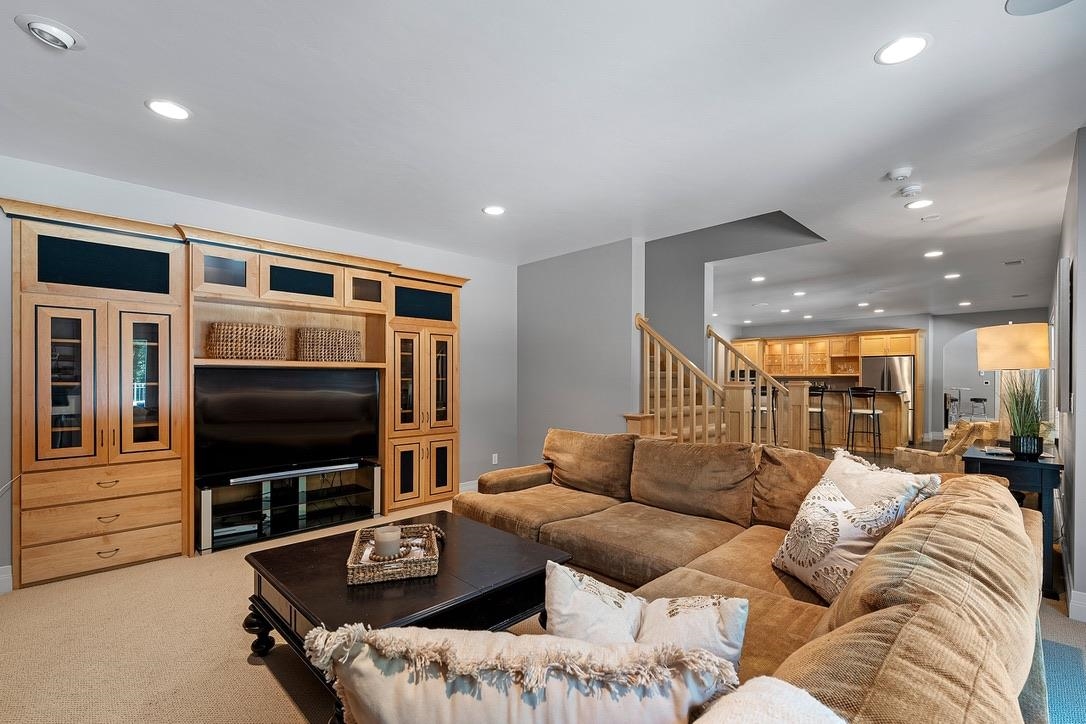 2048 MUIRWOOD Court