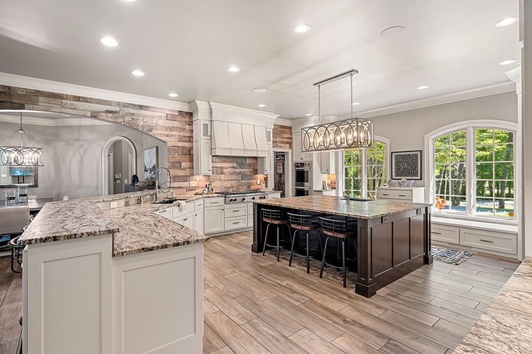 2048 MUIRWOOD Court