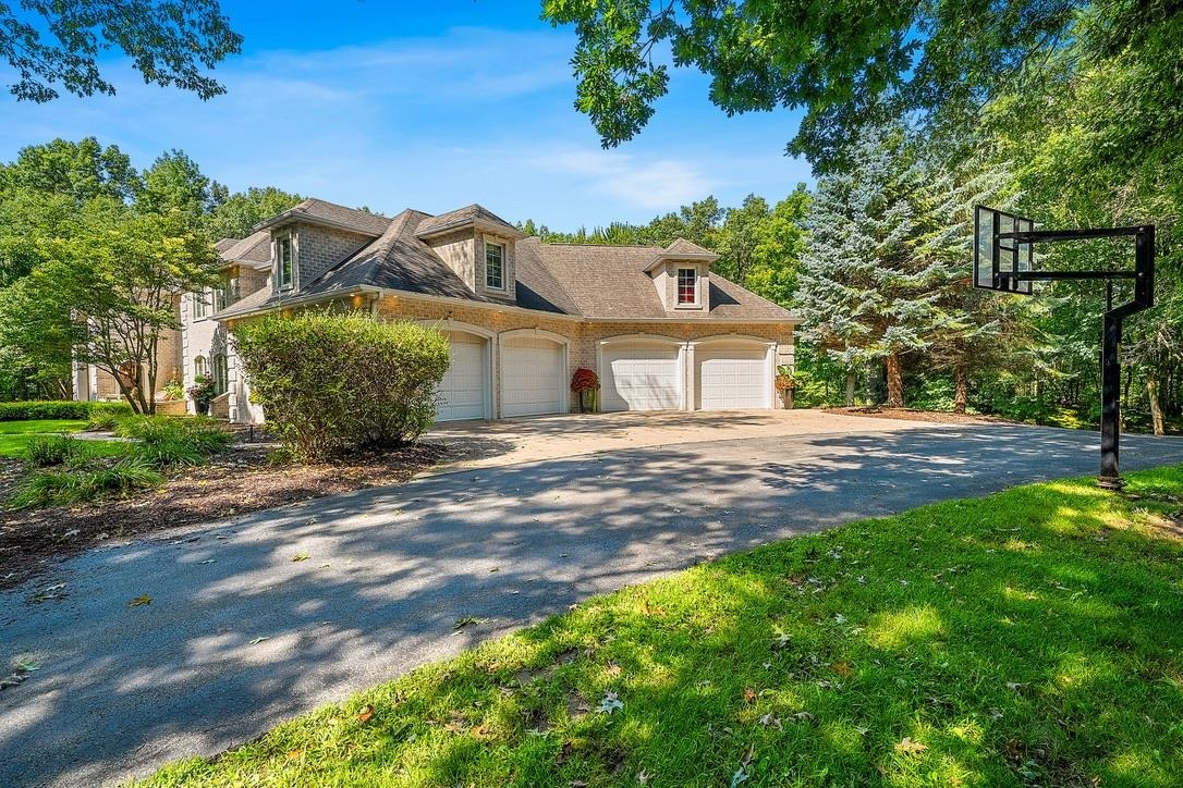 2048 MUIRWOOD Court