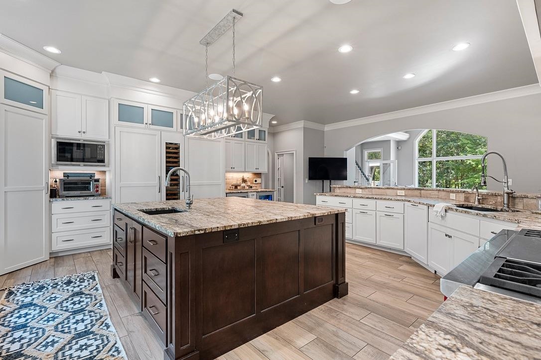 2048 MUIRWOOD Court