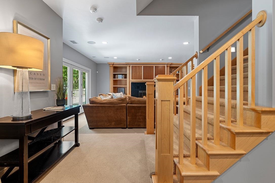 2048 MUIRWOOD Court