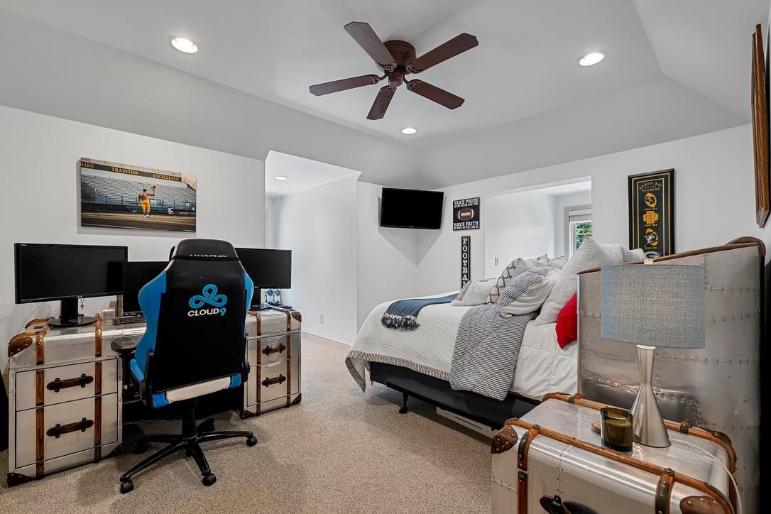 2048 MUIRWOOD Court