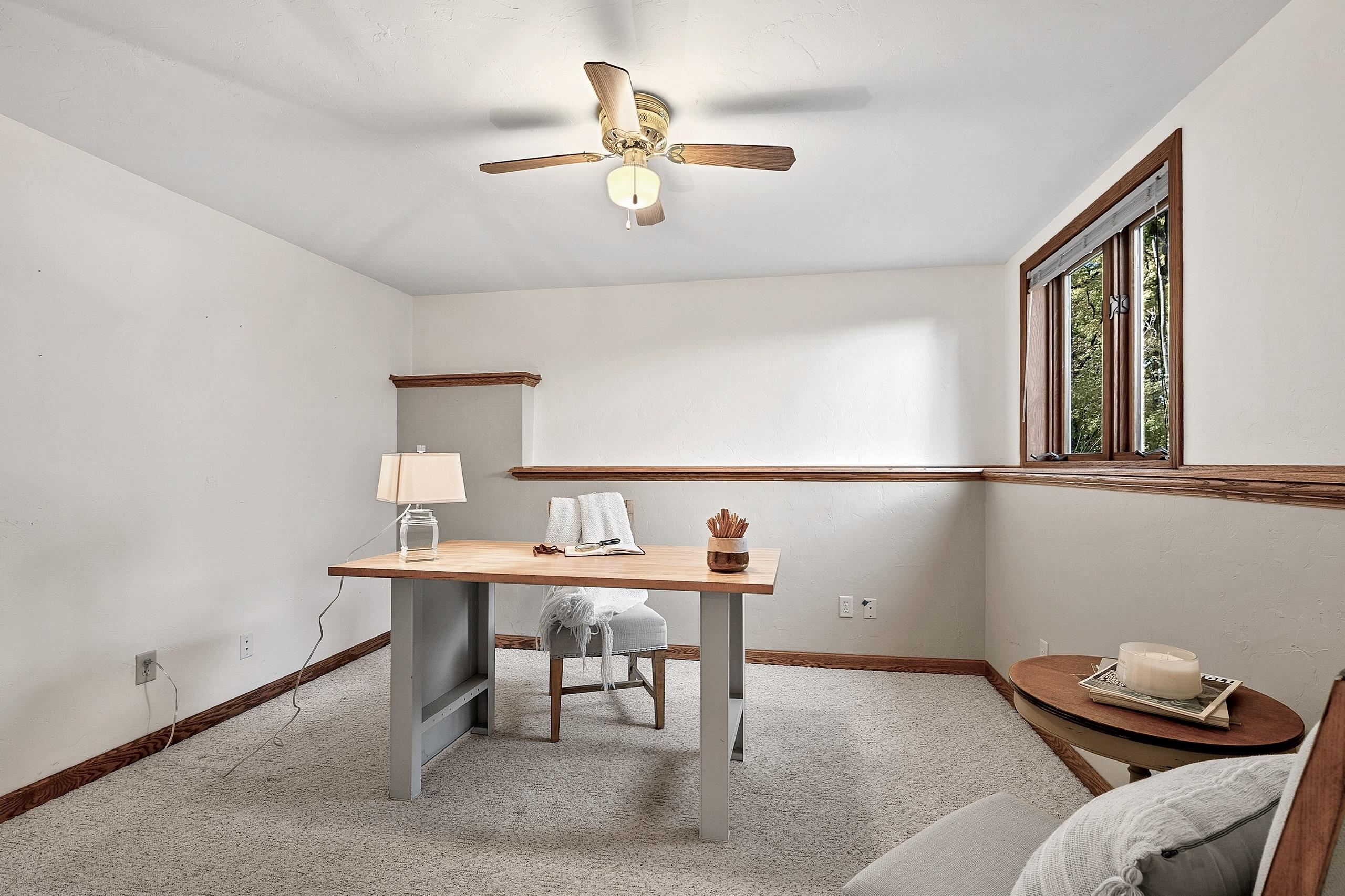 1000 ROLLING GREEN Drive