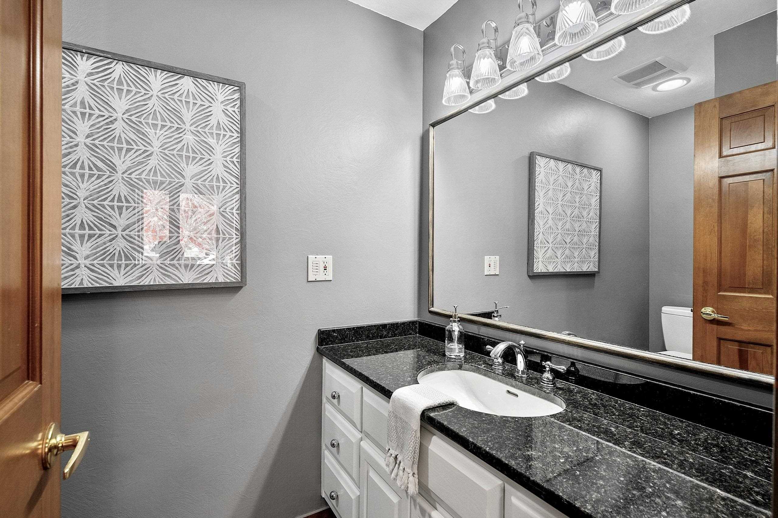 1000 ROLLING GREEN Drive