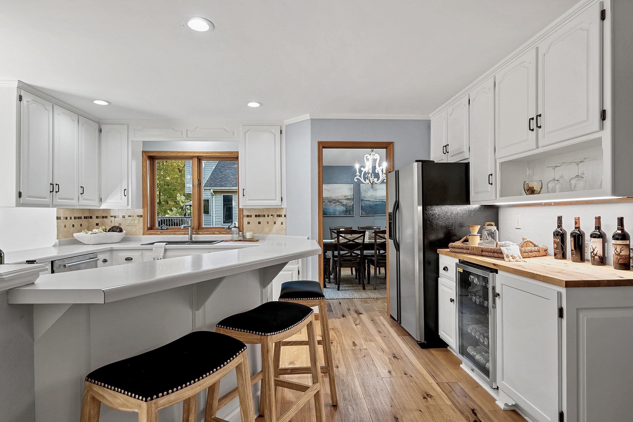 1000 ROLLING GREEN Drive