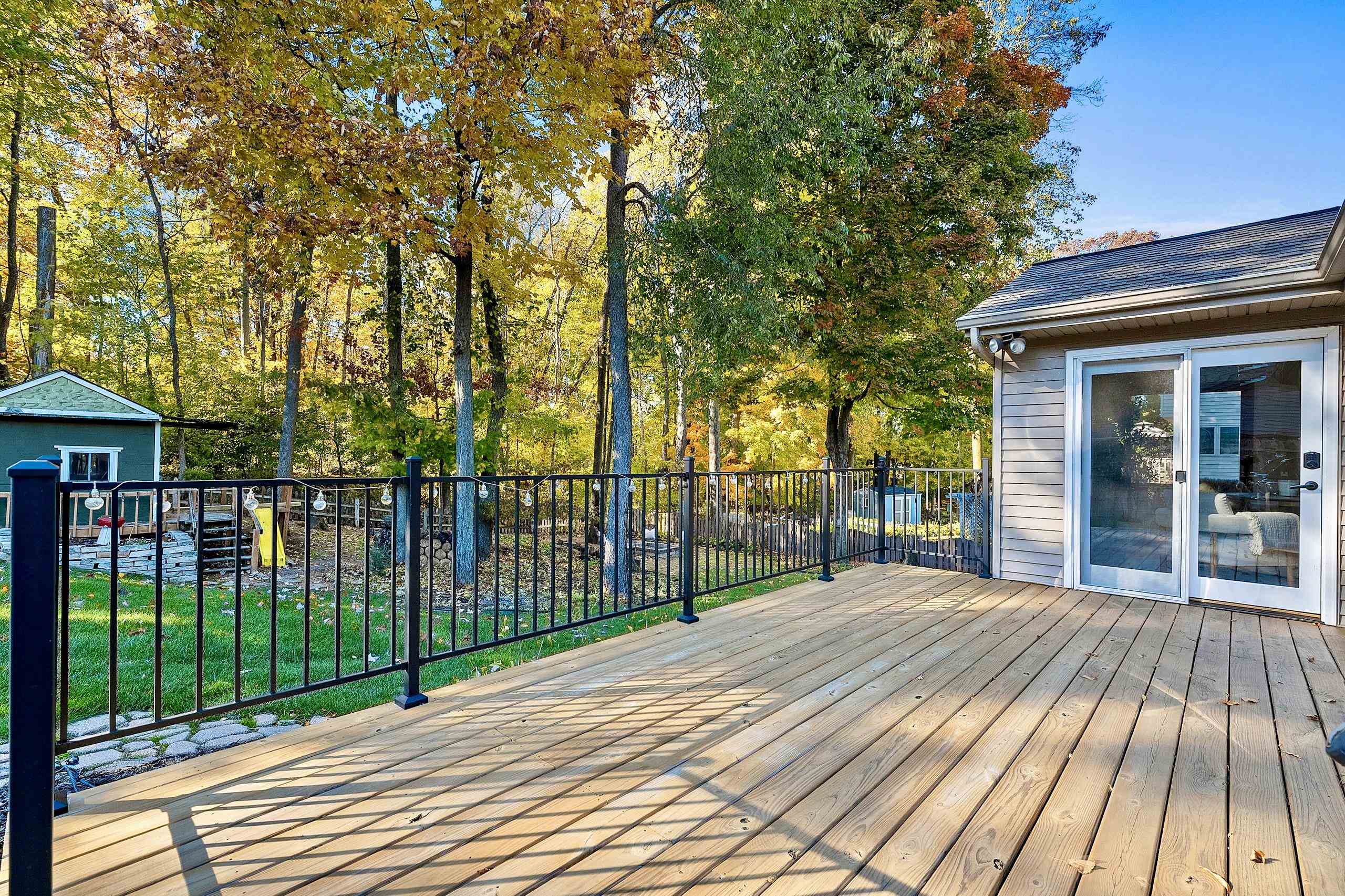 1000 ROLLING GREEN Drive