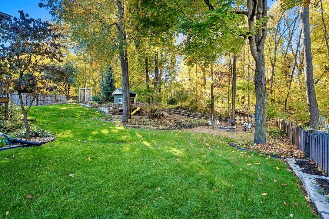 1000 ROLLING GREEN Drive