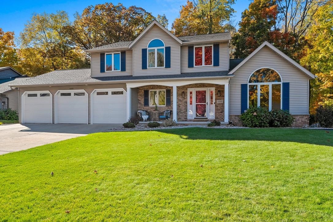 1000 ROLLING GREEN Drive