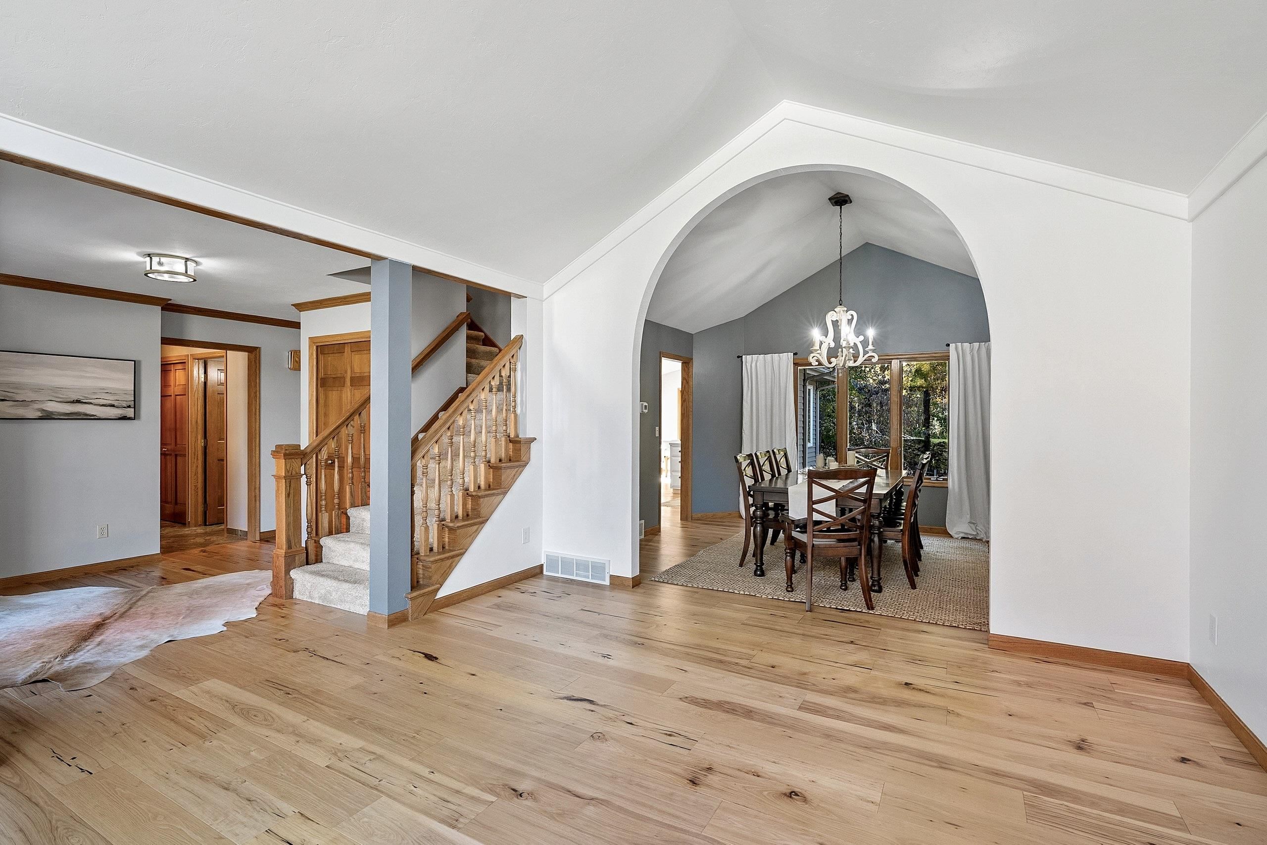 1000 ROLLING GREEN Drive