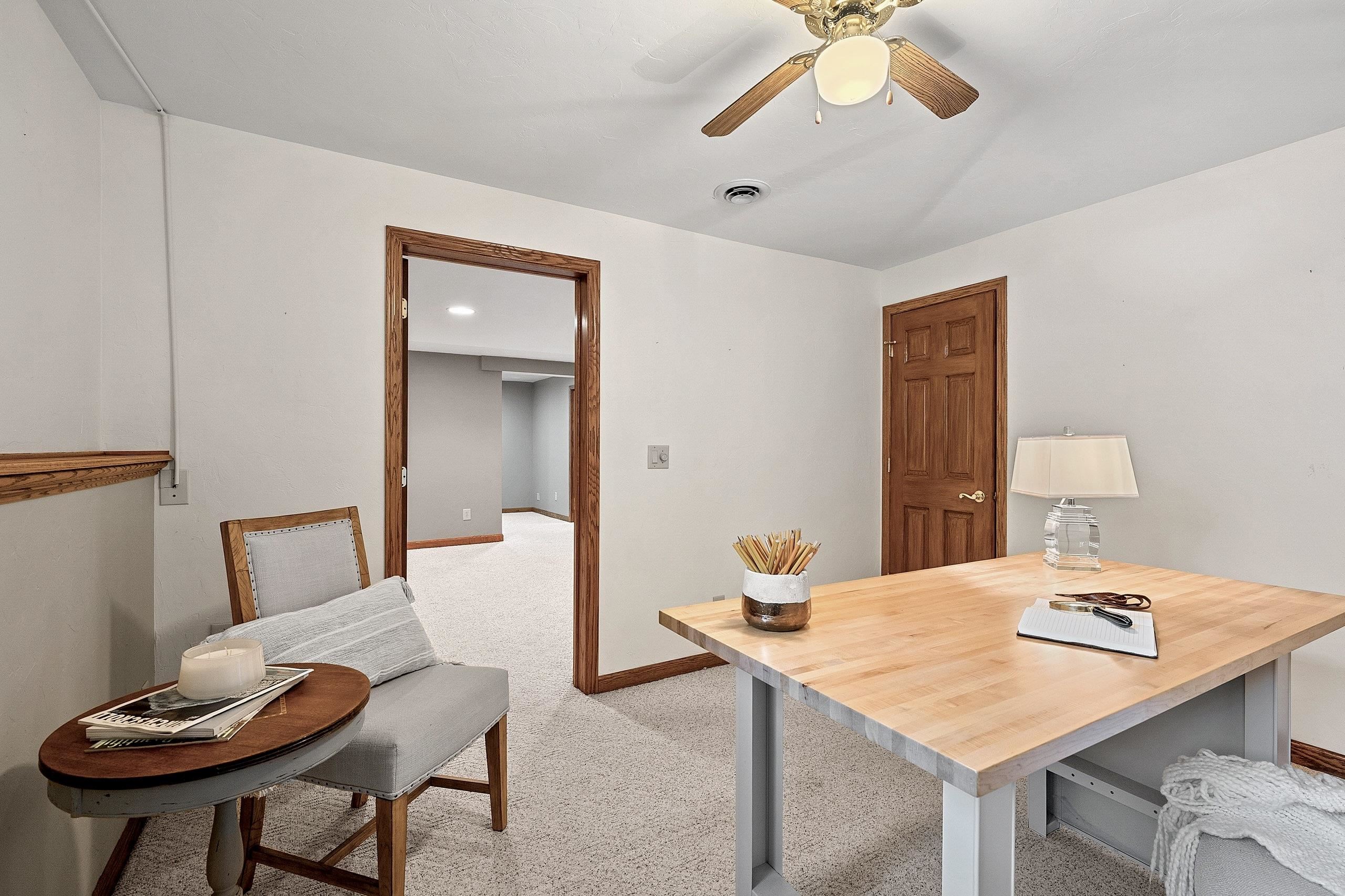 1000 ROLLING GREEN Drive