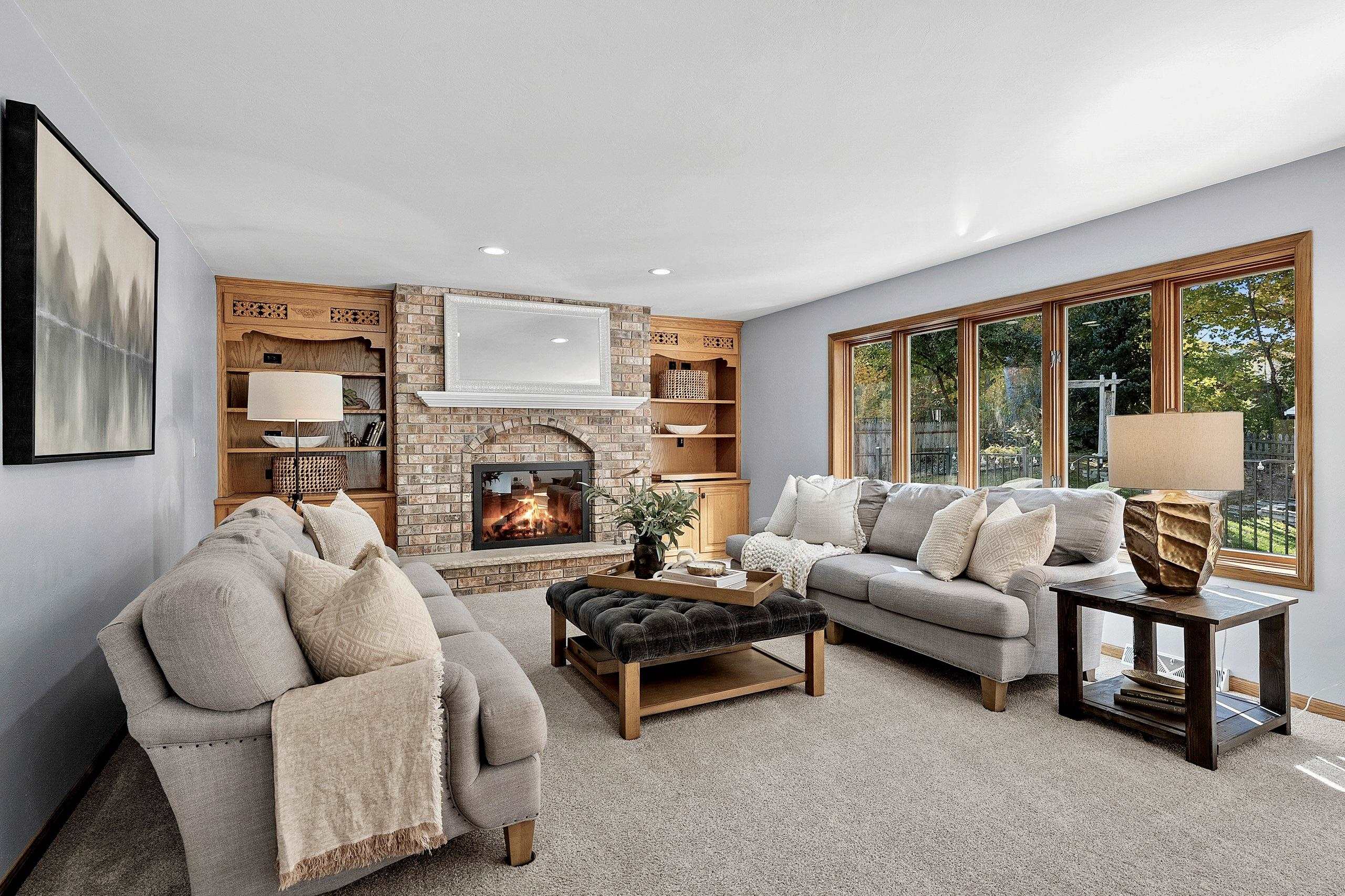 1000 ROLLING GREEN Drive