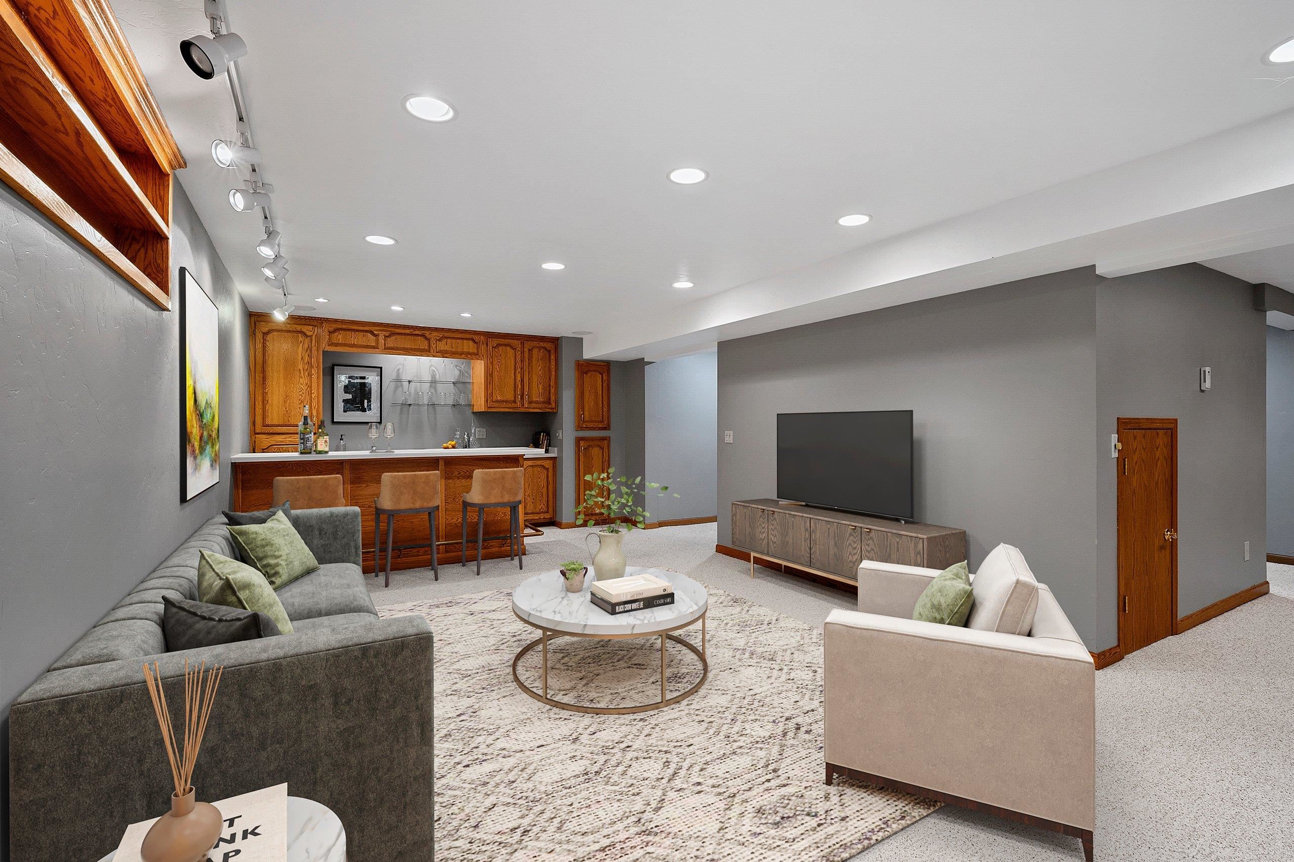 1000 ROLLING GREEN Drive