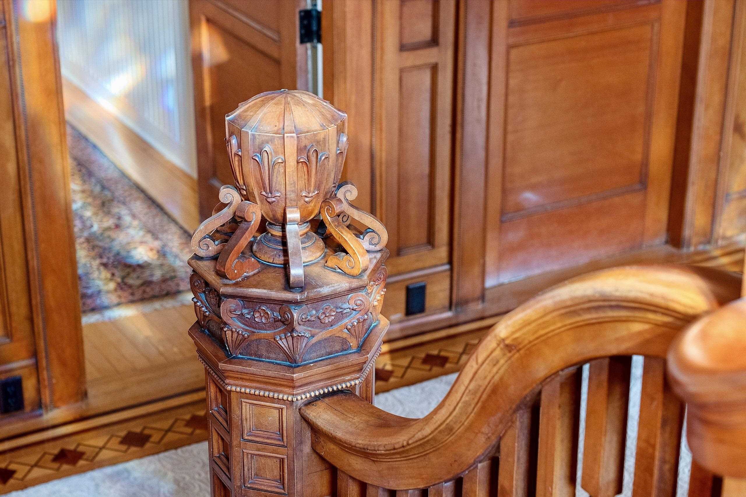 902 S MADISON Street