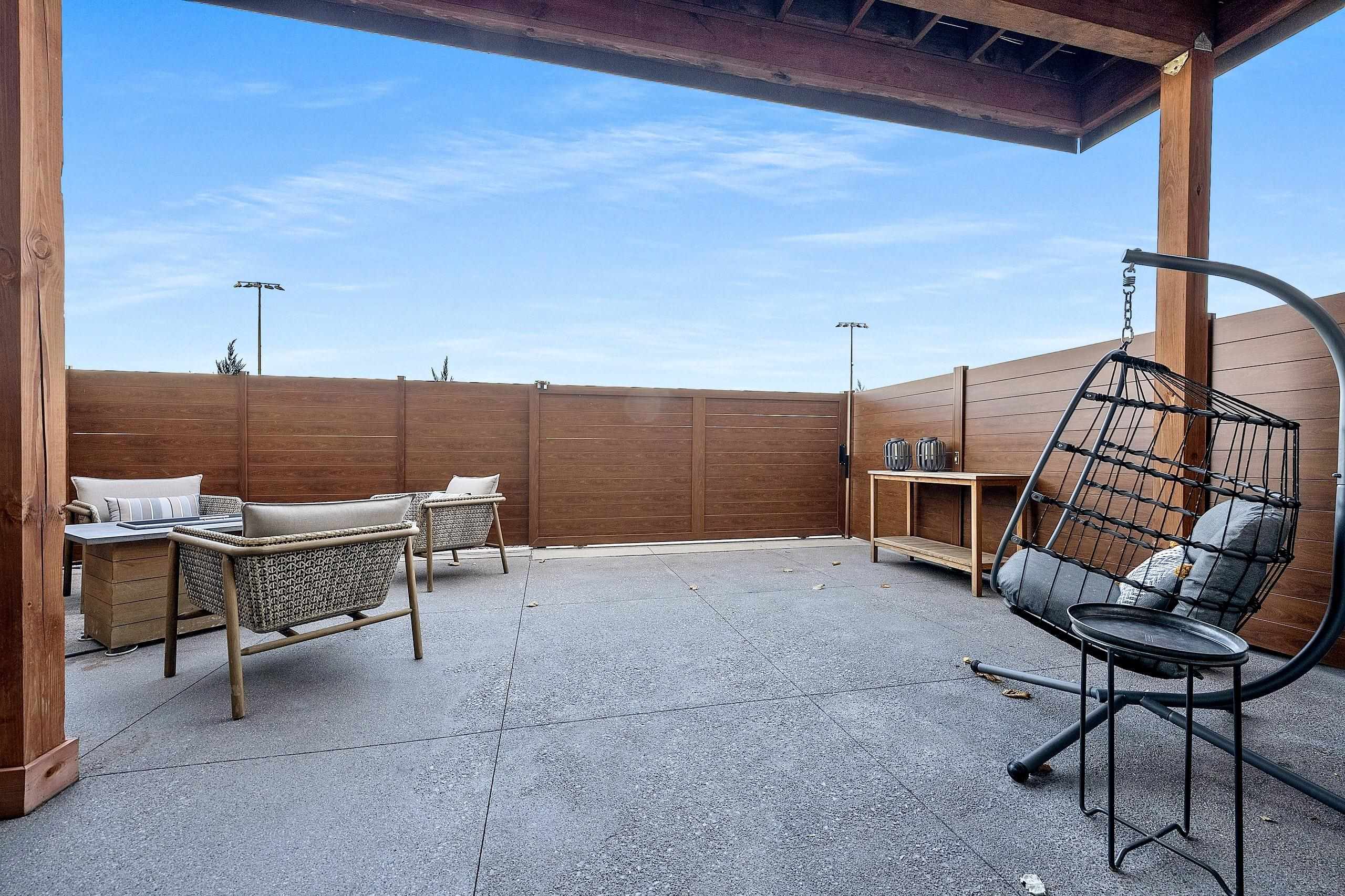 1108 BROOKWOOD Drive Unit: 22