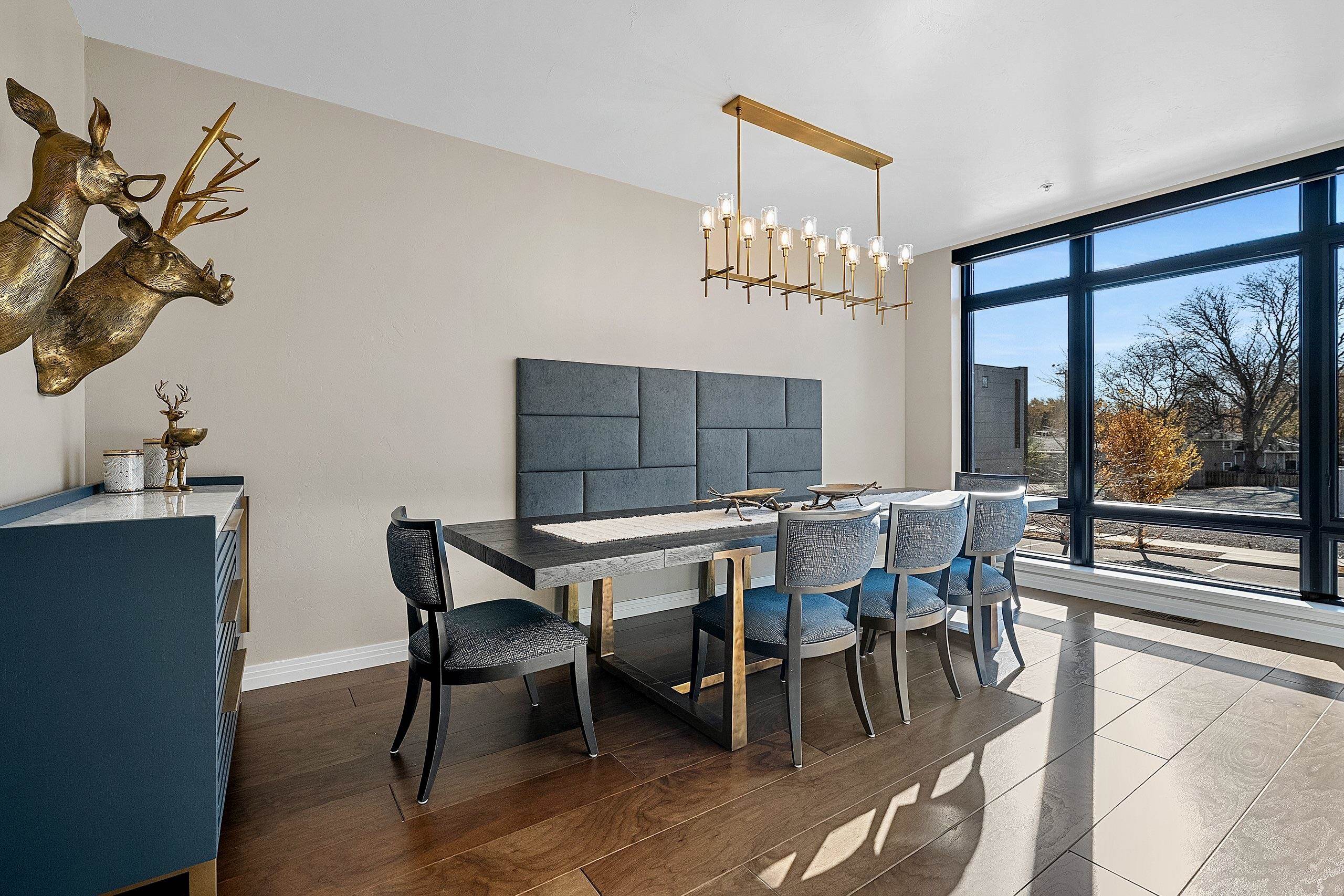 1108 BROOKWOOD Drive Unit: 22