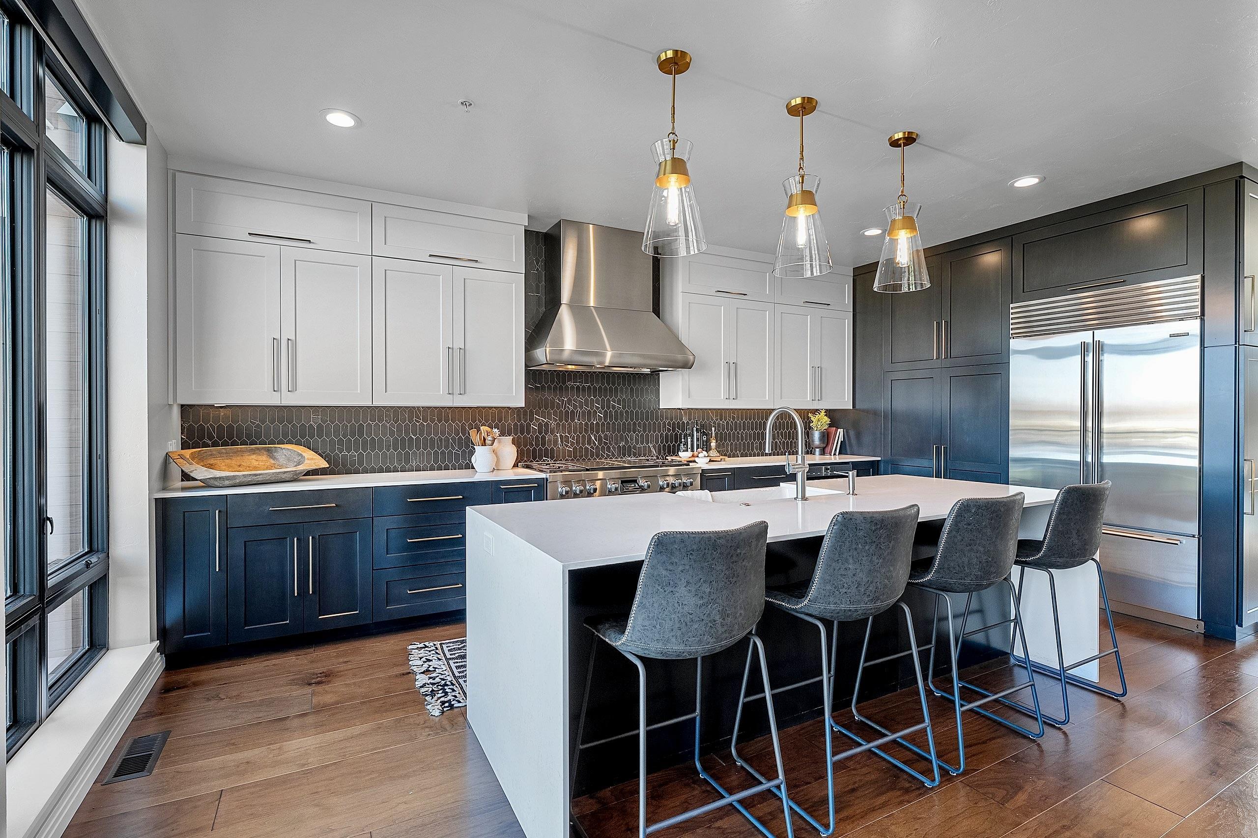 1108 BROOKWOOD Drive Unit: 22