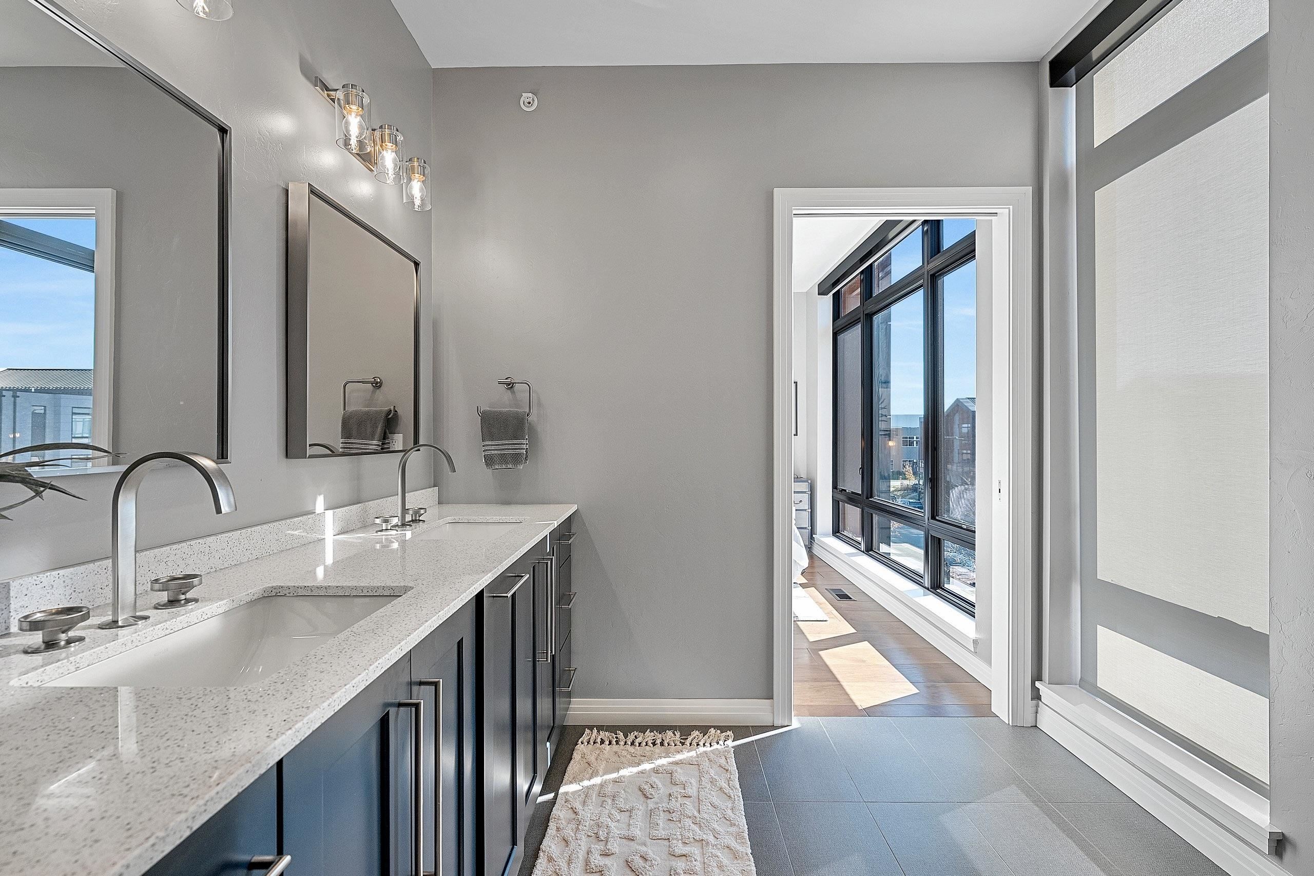 1108 BROOKWOOD Drive Unit: 22