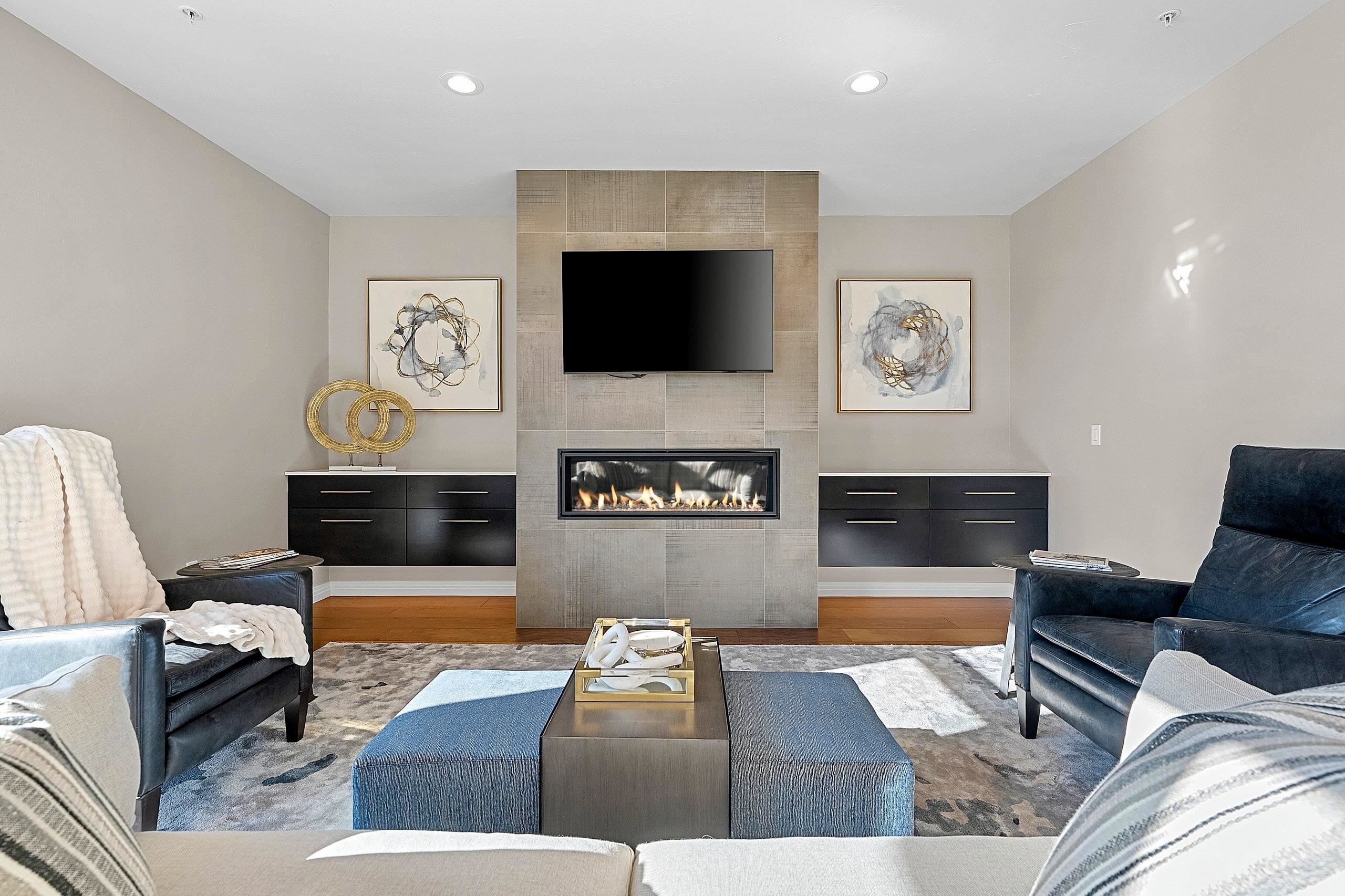 1108 BROOKWOOD Drive Unit: 22