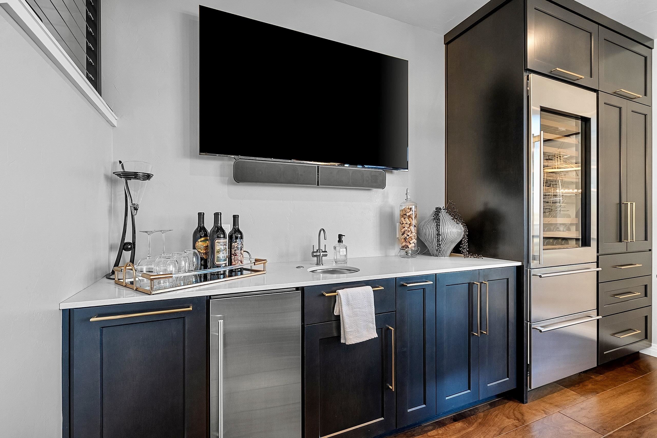 1108 BROOKWOOD Drive Unit: 22