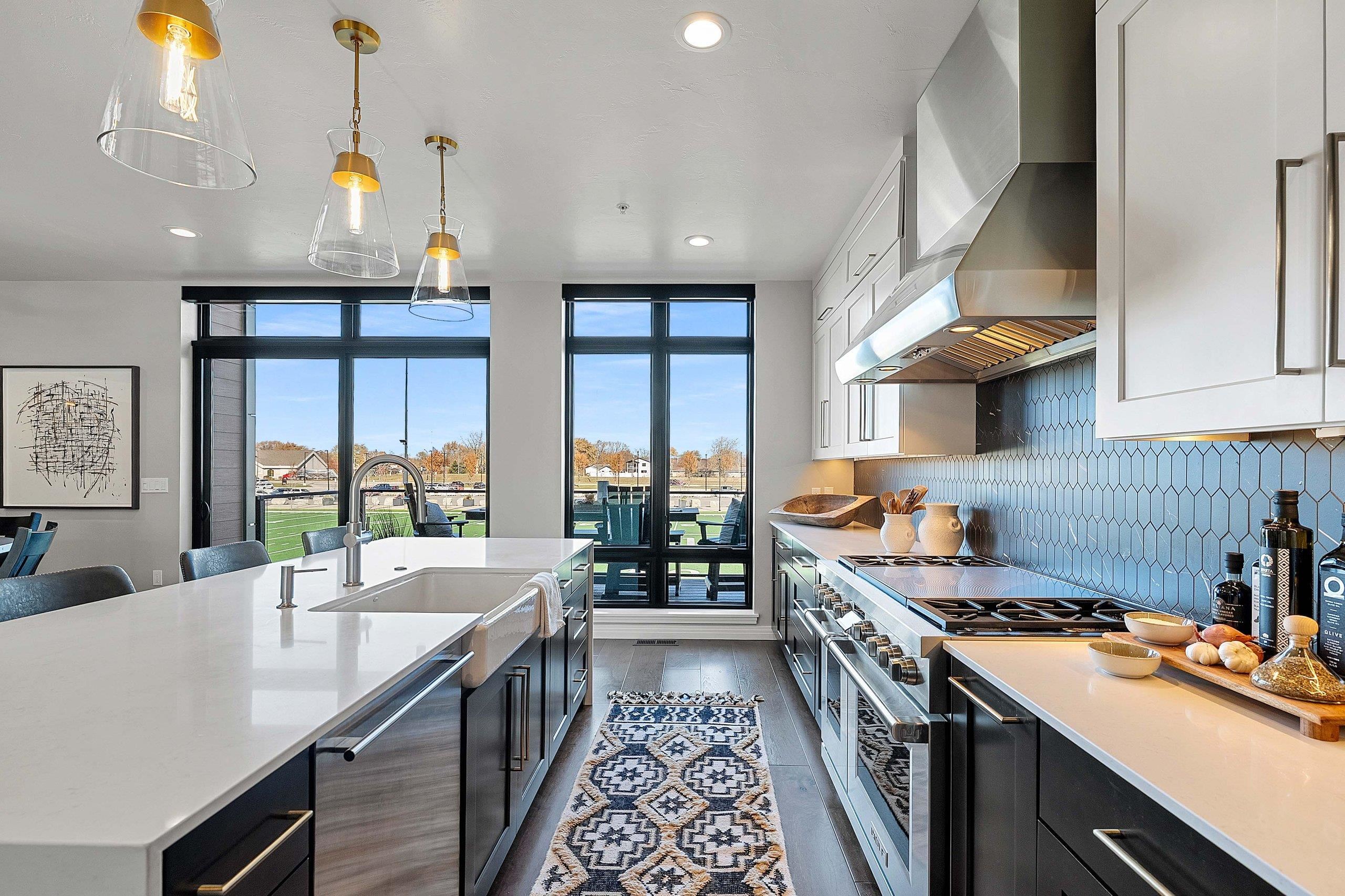 1108 BROOKWOOD Drive Unit: 22